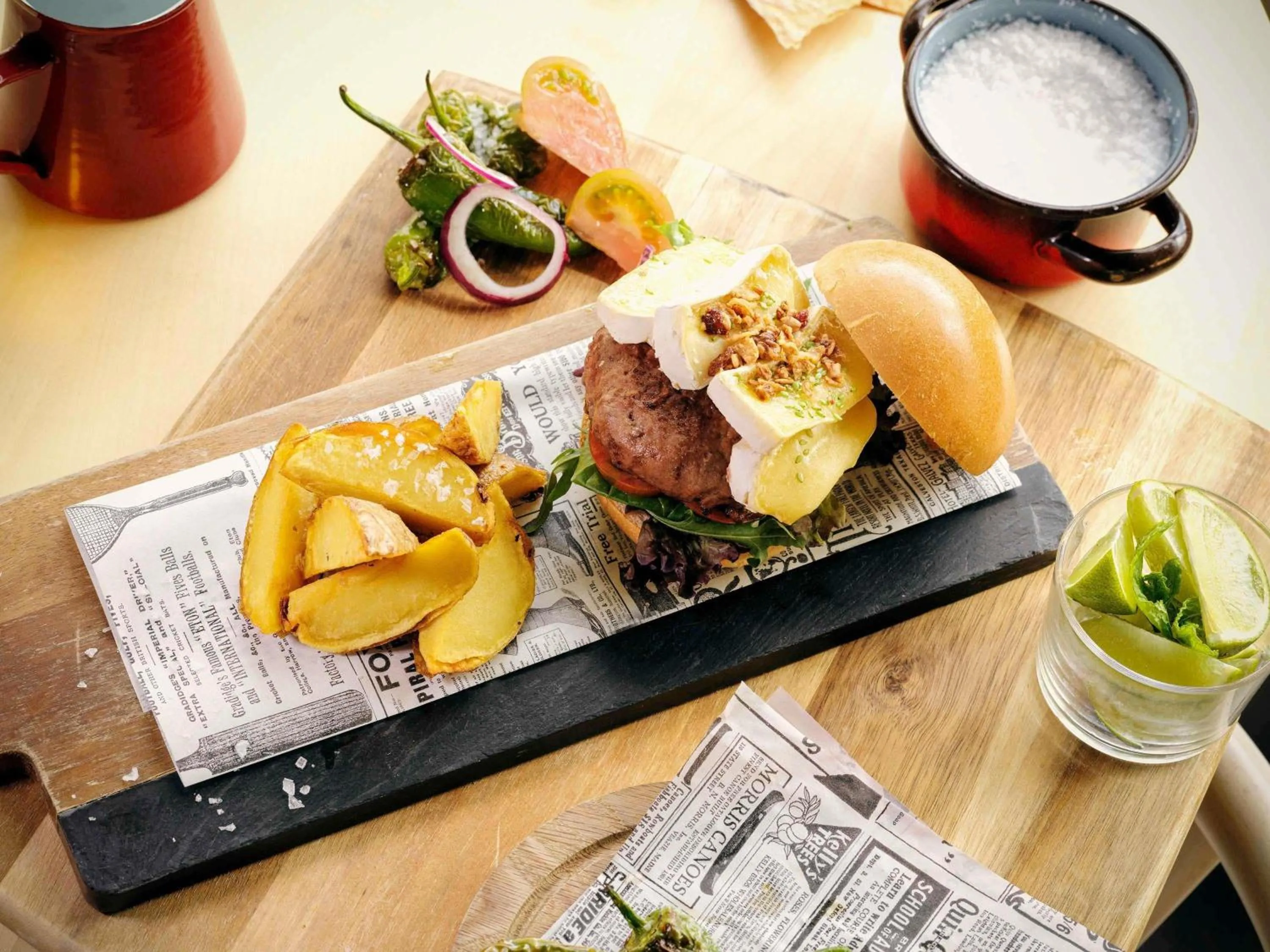 Restaurant/places to eat in Novotel Sevilla