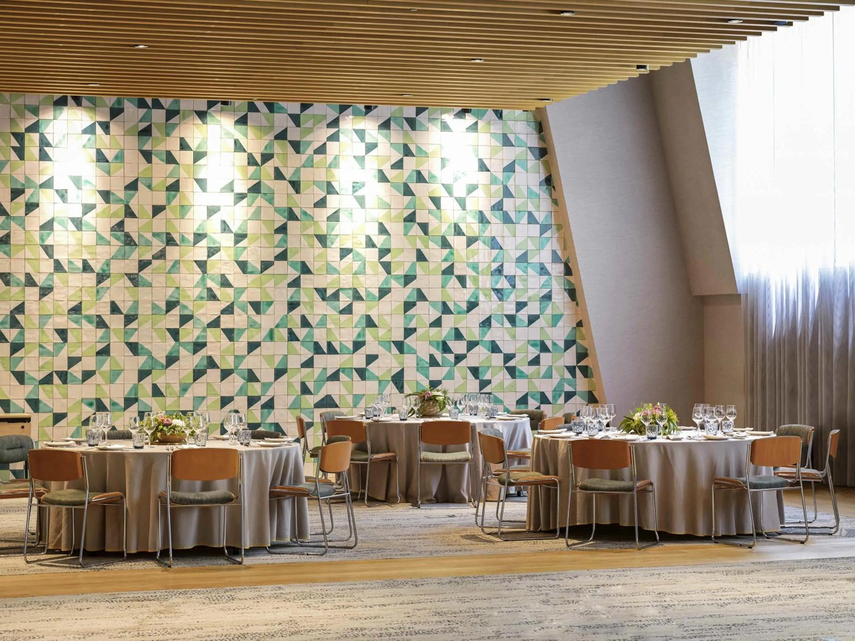 Meeting/conference room in Novotel Sevilla