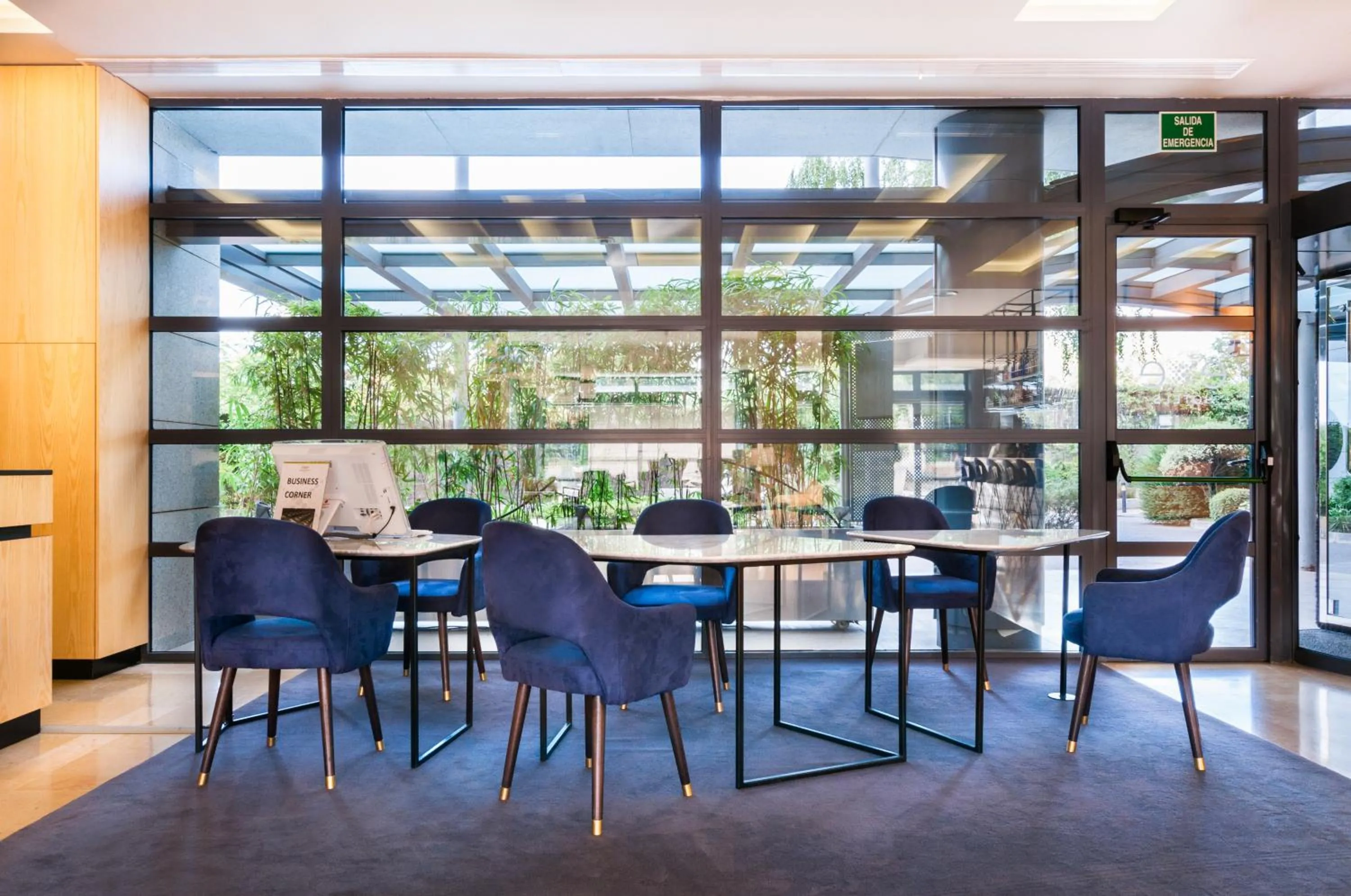 Lobby or reception in Exe Madrid Norte
