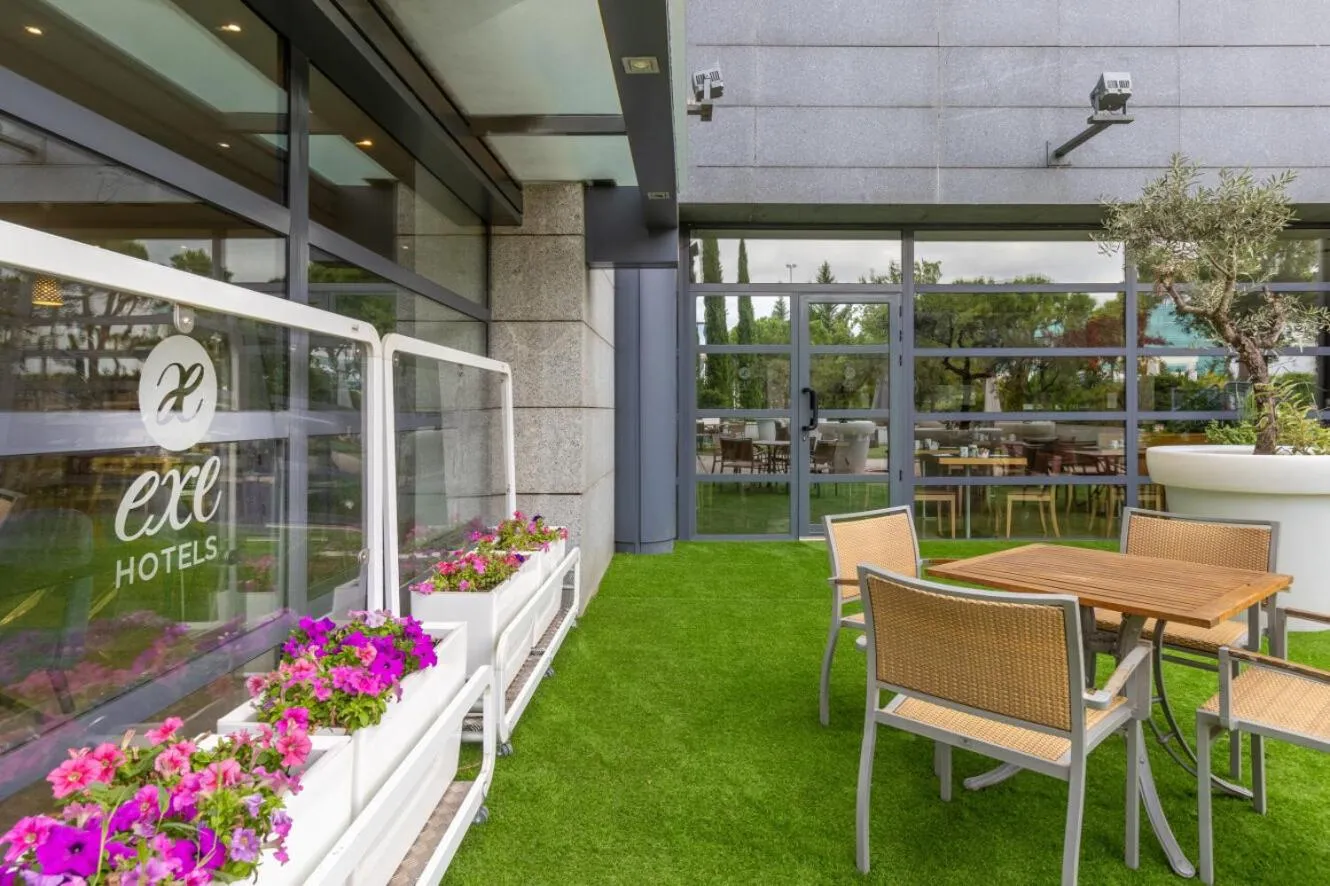 Patio in Exe Madrid Norte