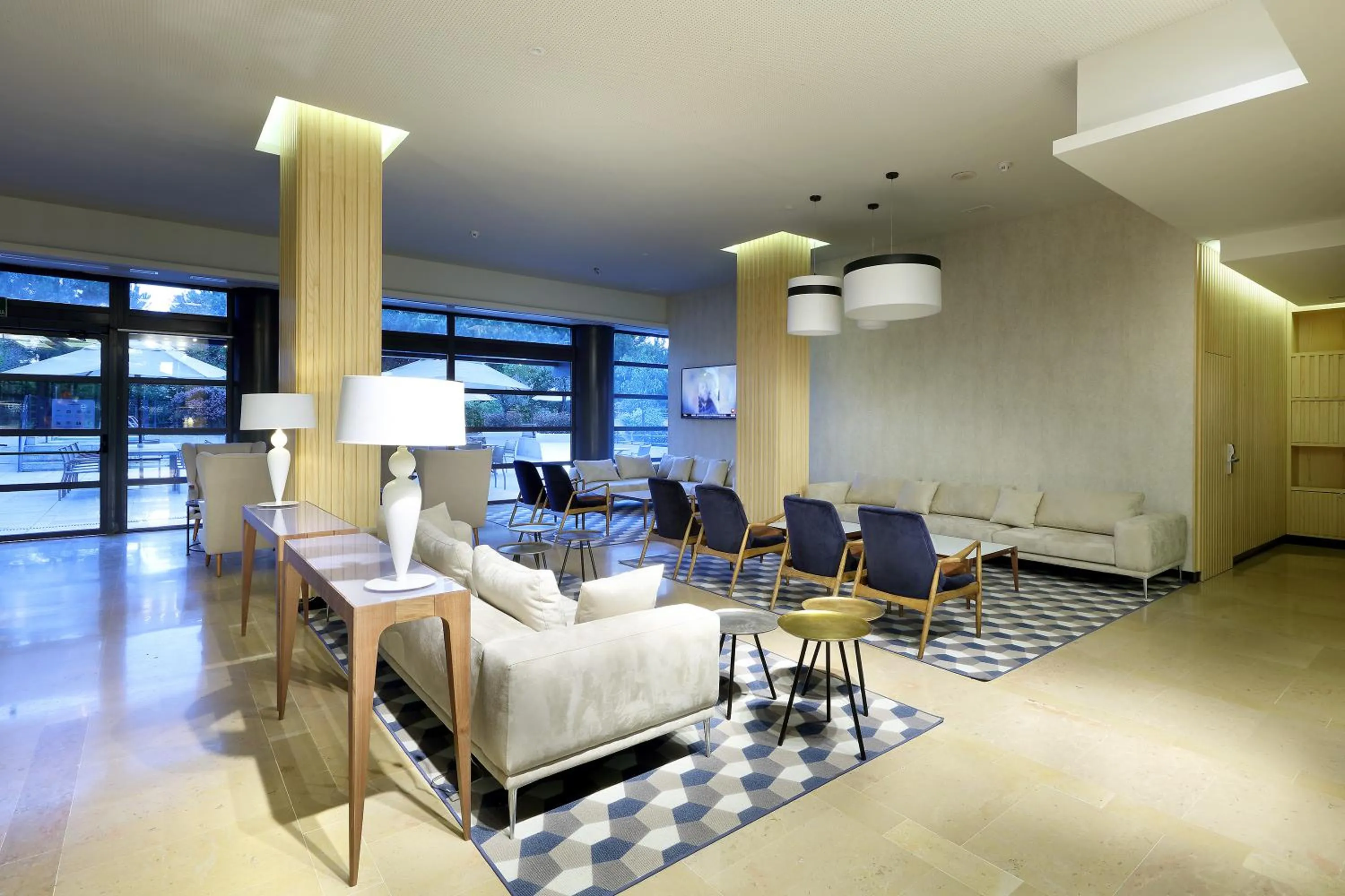 Lobby or reception in Exe Madrid Norte
