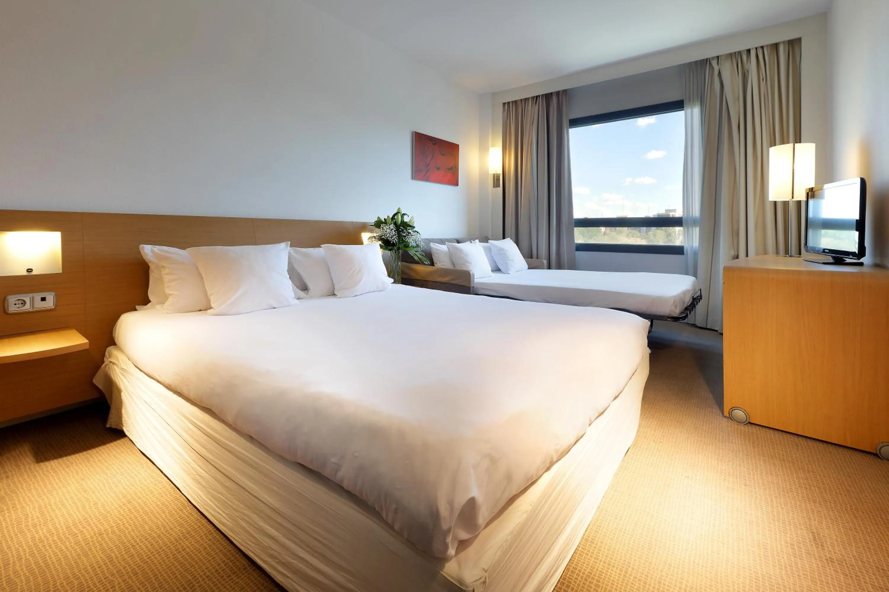 Bed in Exe Madrid Norte