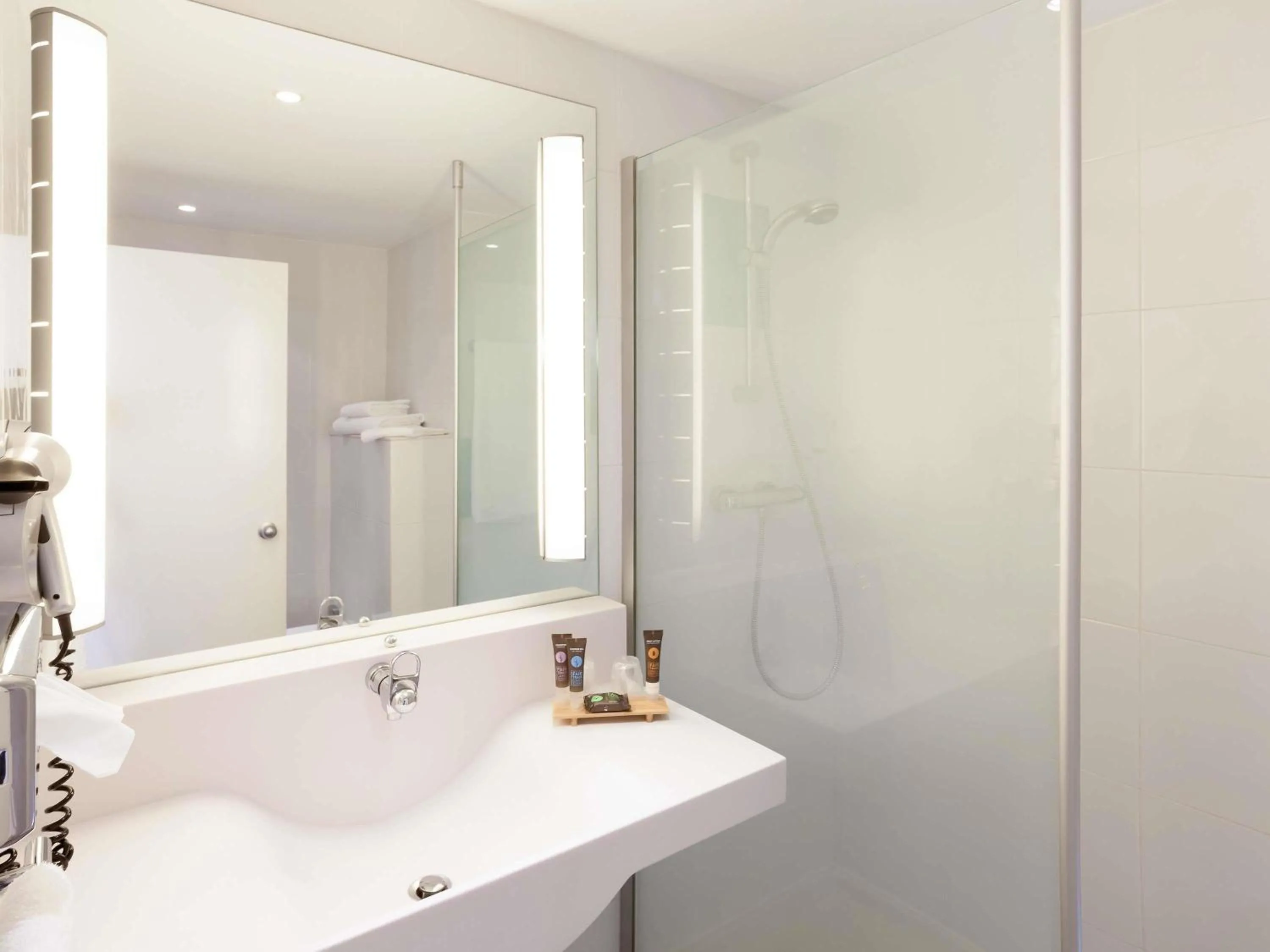 Bedroom in Novotel Campo De Las Naciones