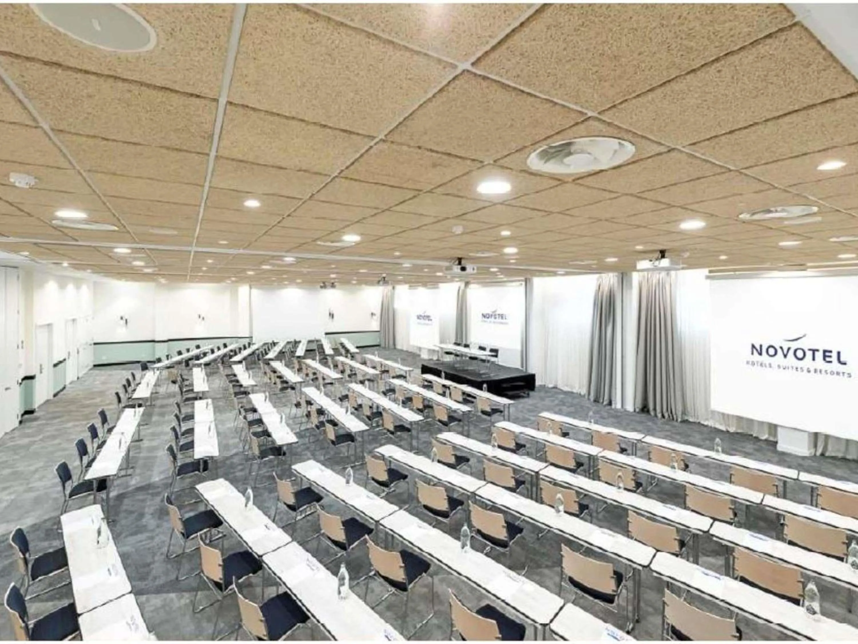 Meeting/conference room in Novotel Campo De Las Naciones