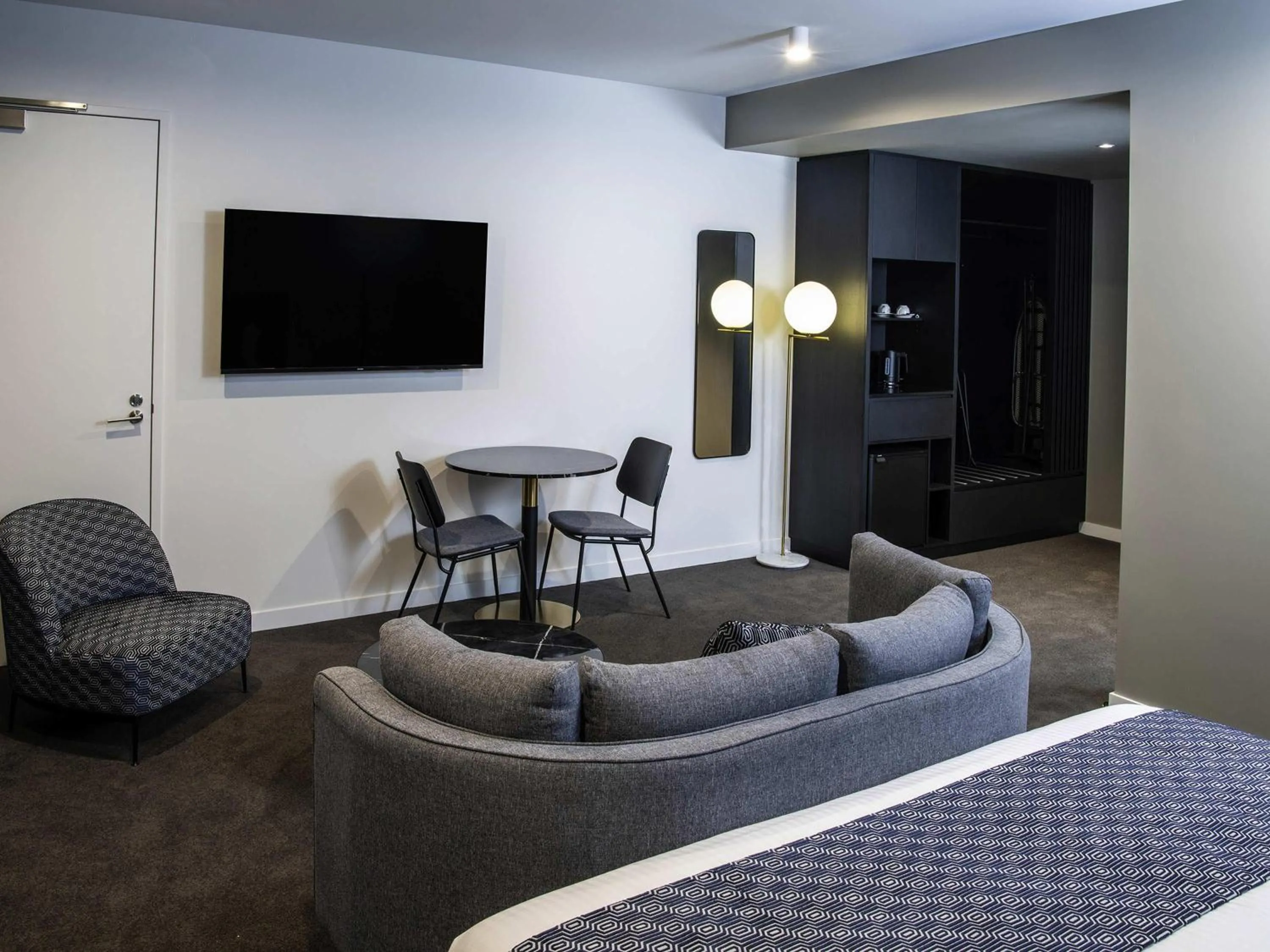 Bedroom in Mantra Tonsley Adelaide