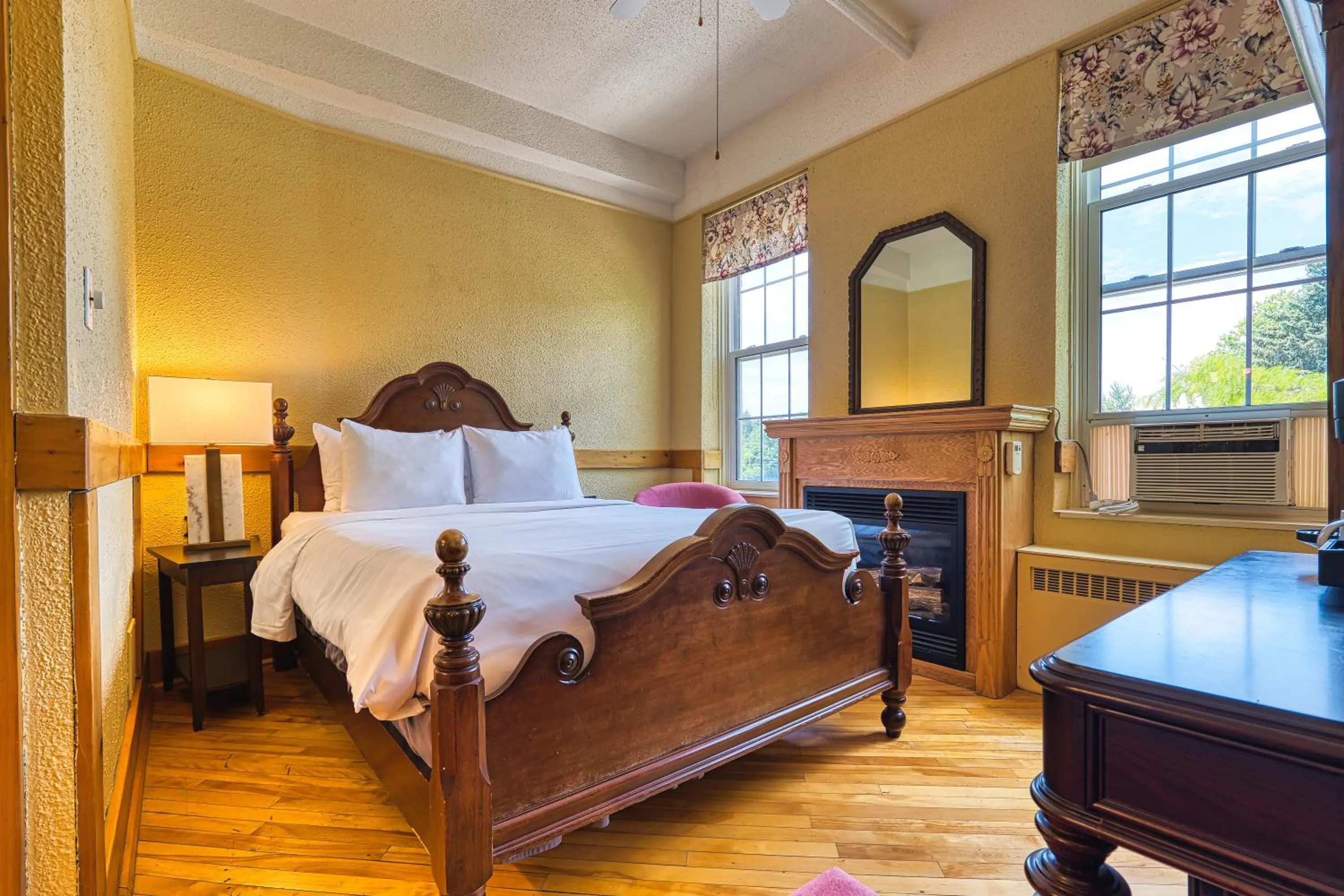 Bed in The Stratford Hotel by Hoco Hotels Collection