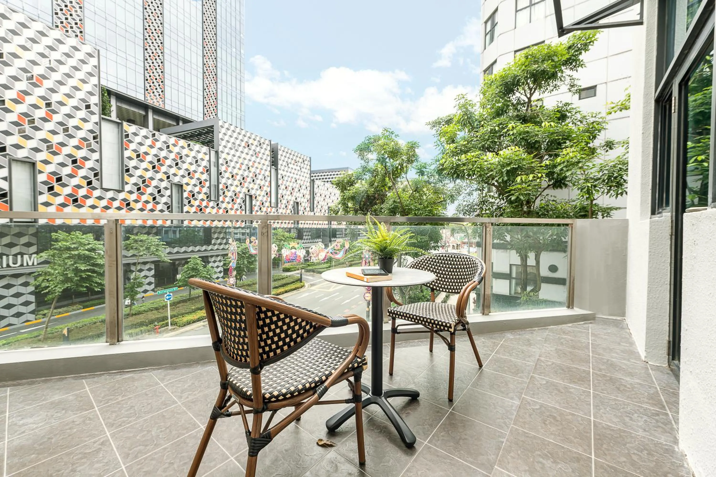 Balcony/Terrace in Owen House by Habyt