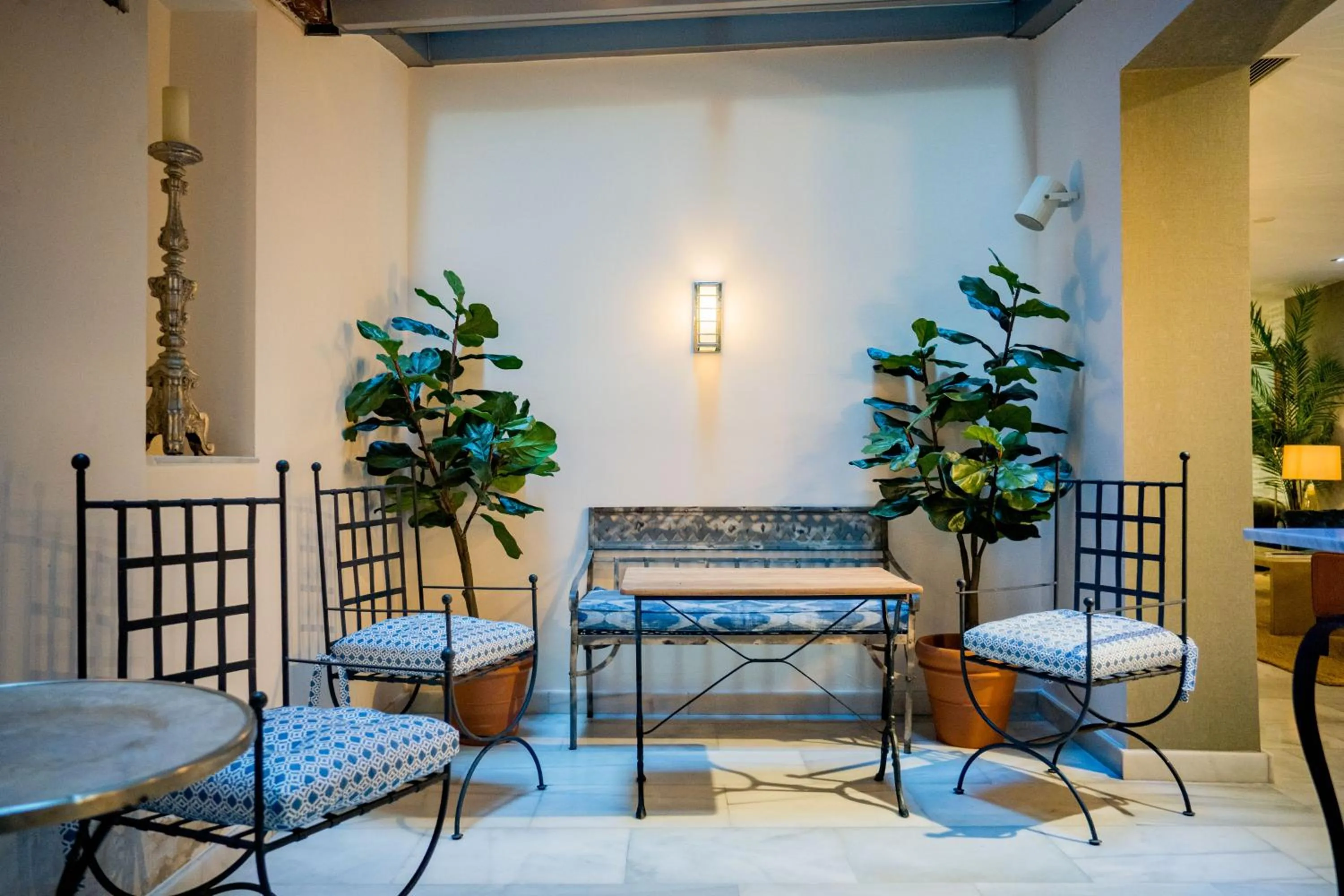 Patio in Hotel Meninas - Boutique Opera