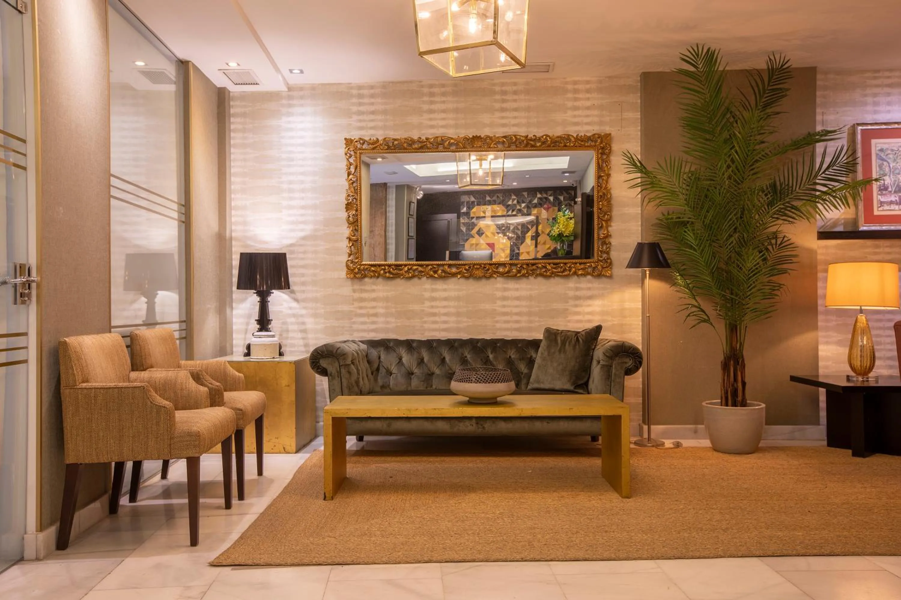 Lobby or reception in Hotel Meninas - Boutique Opera