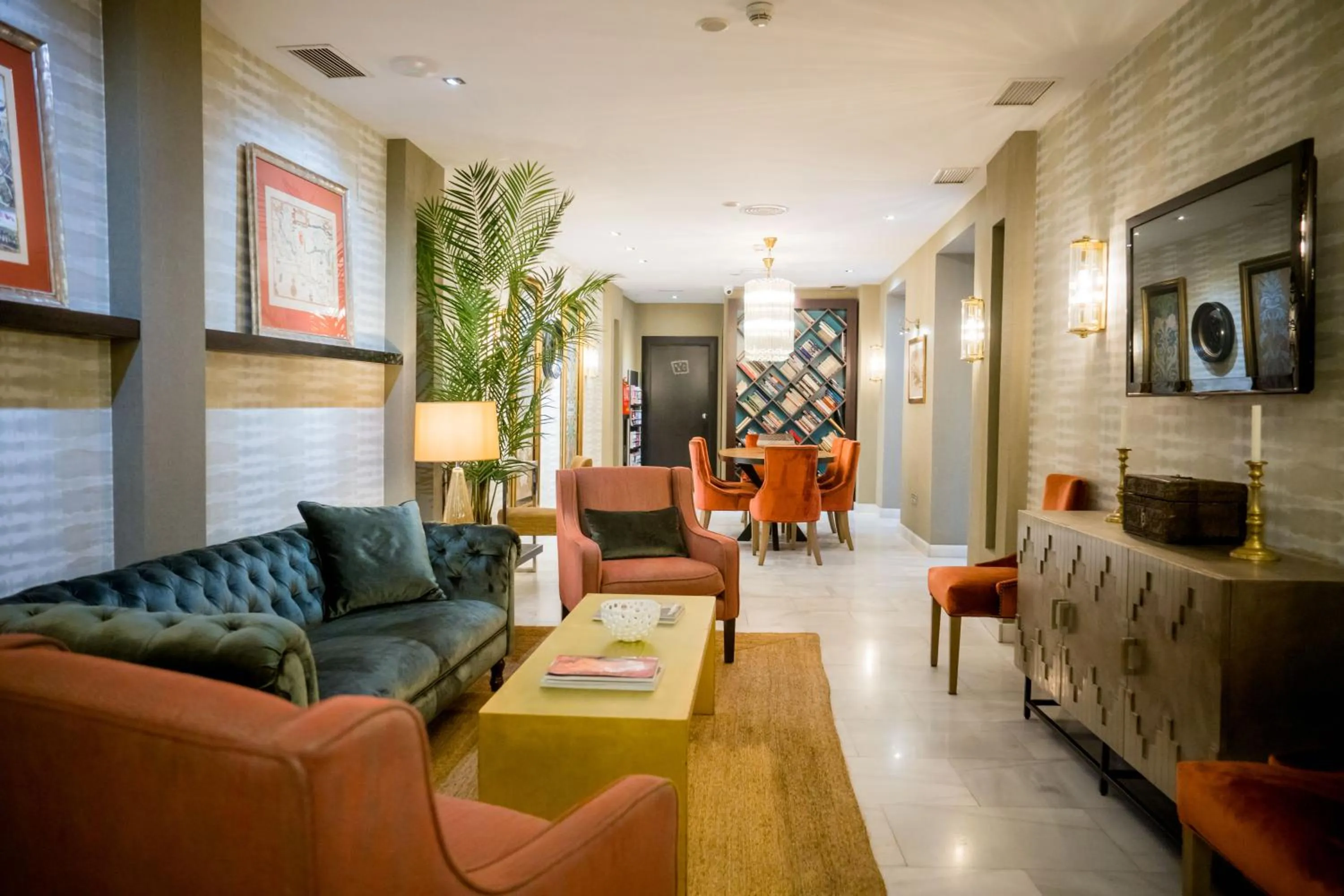 Lobby or reception in Hotel Meninas - Boutique Opera