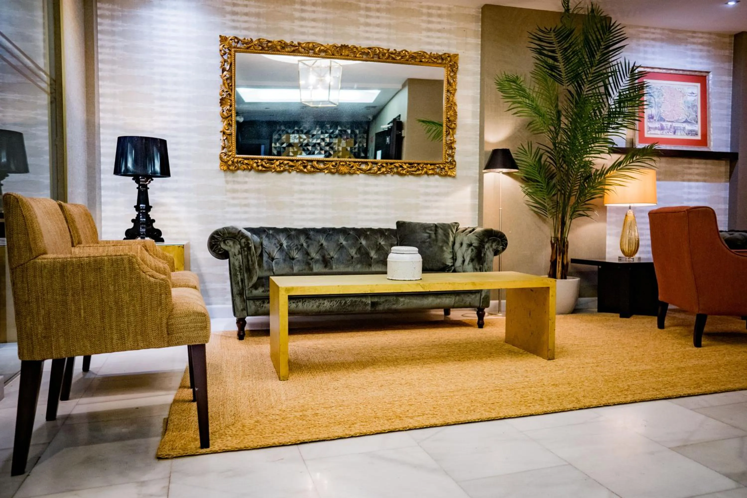 Lobby or reception in Hotel Meninas - Boutique Opera