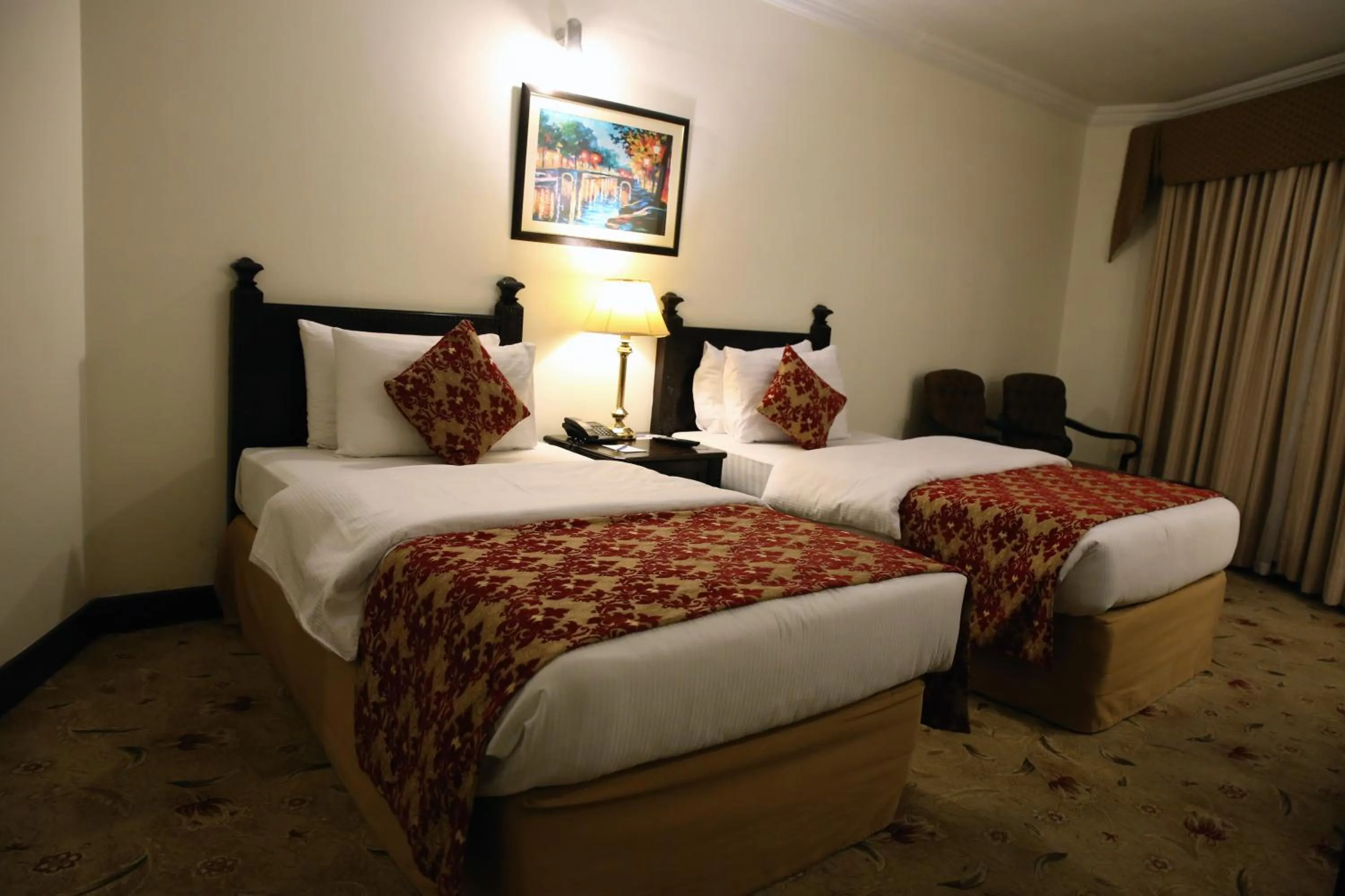 Bedroom, Bed in Hotel Hillview Islamabad