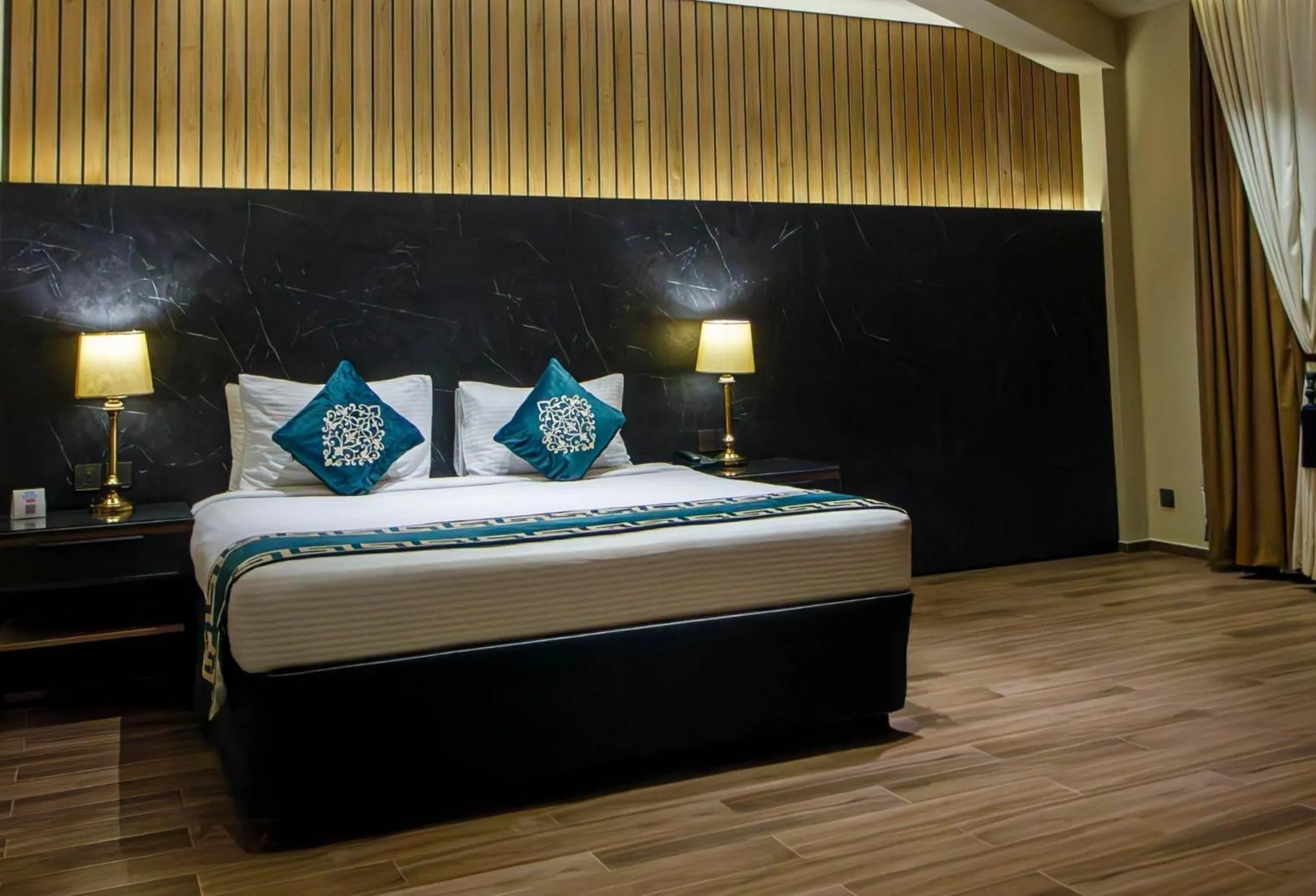 Bed in Hotel Hillview Islamabad