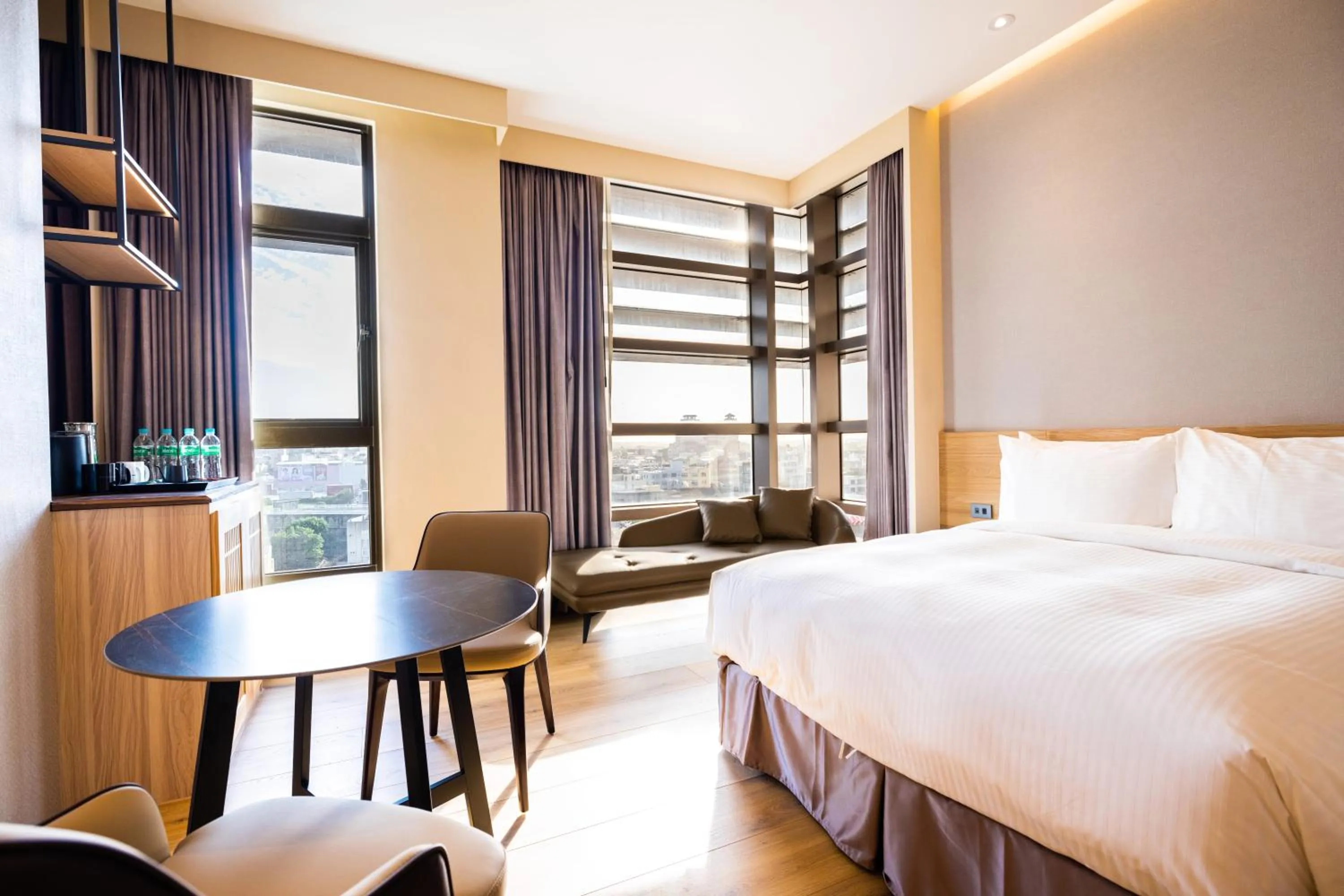 Photo of the whole room, Bed in Euphoria Hotel Lukang