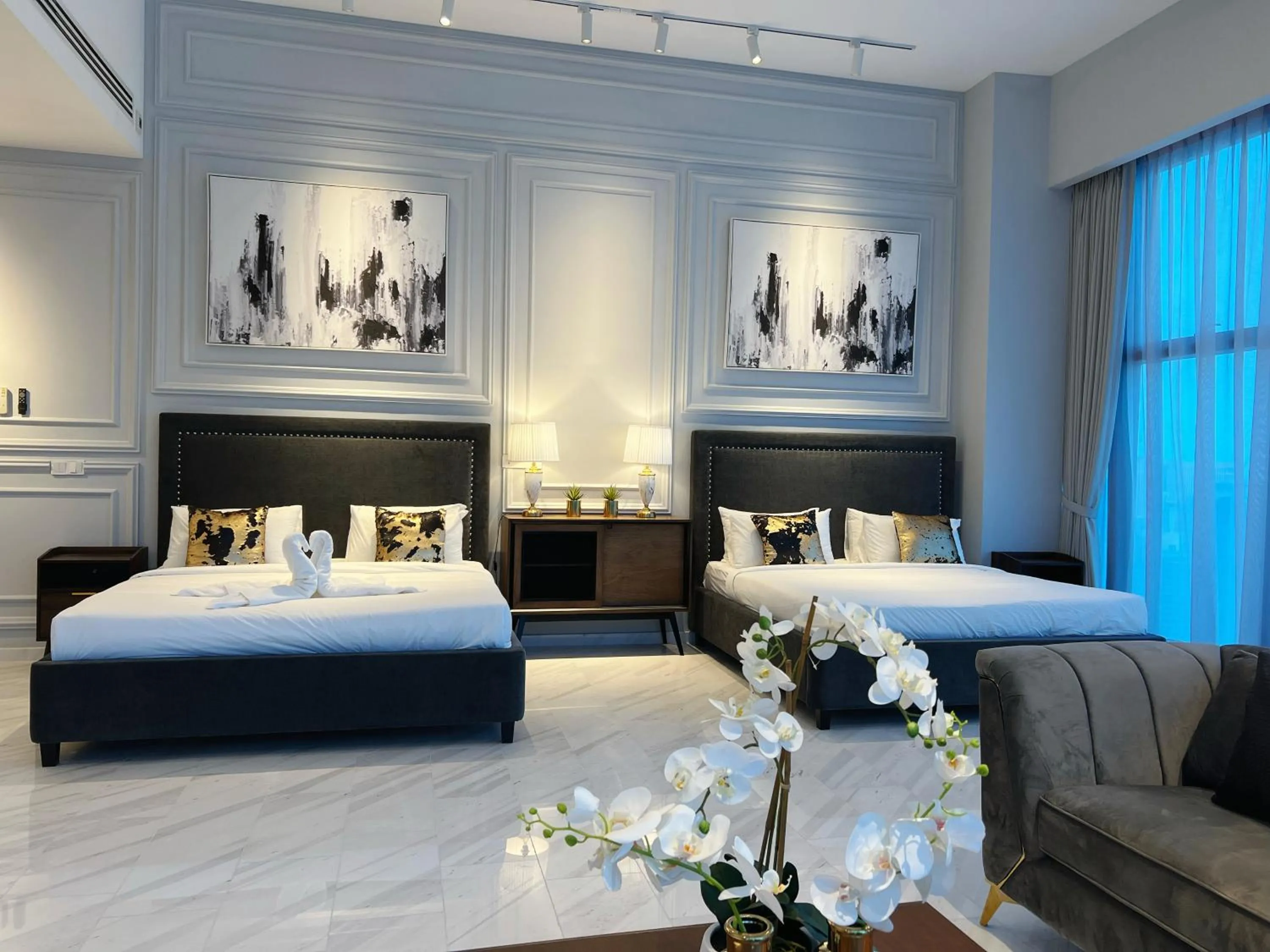 Bed in Eaton Residences KLCC by WSD