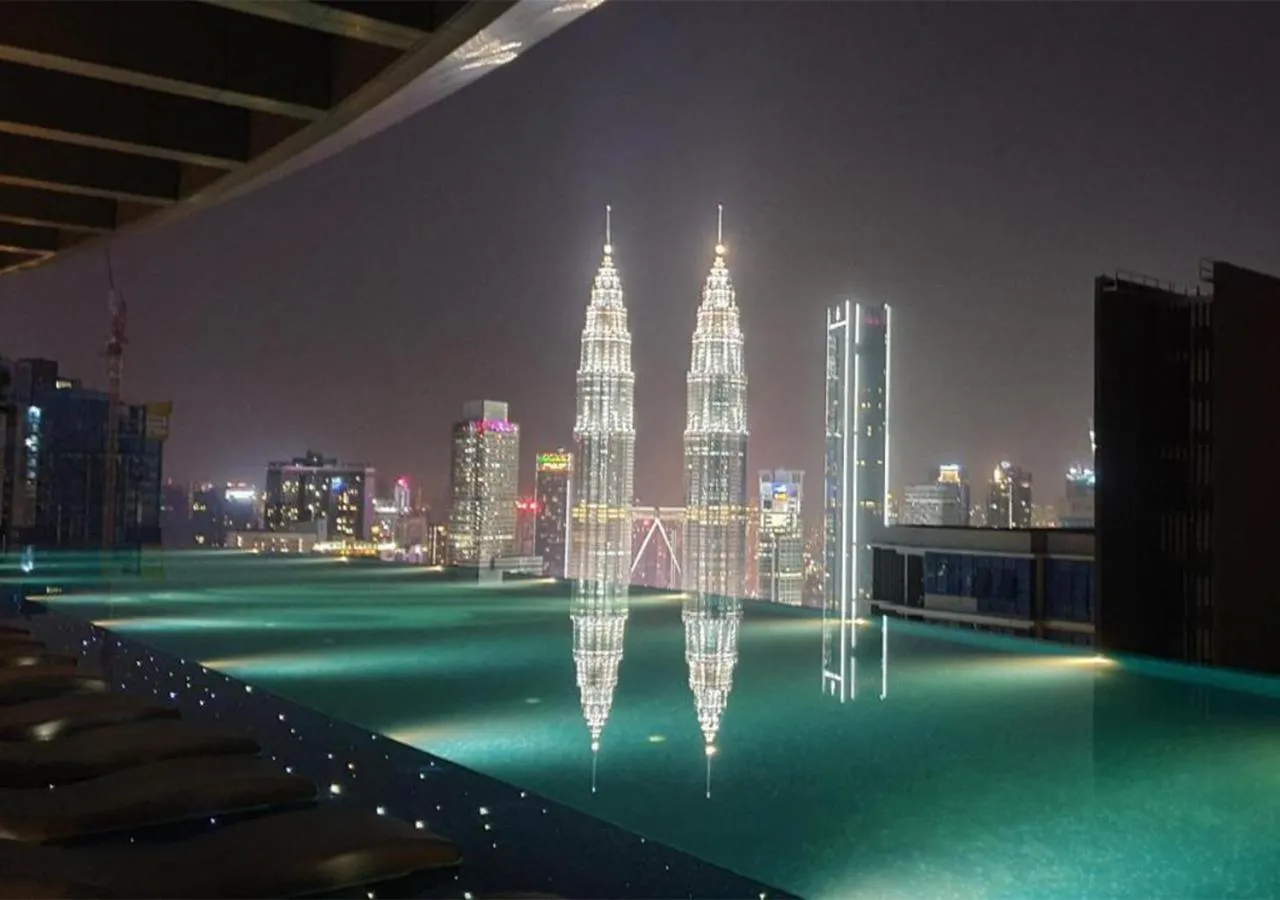 Night in Eaton Residences KLCC by WSD