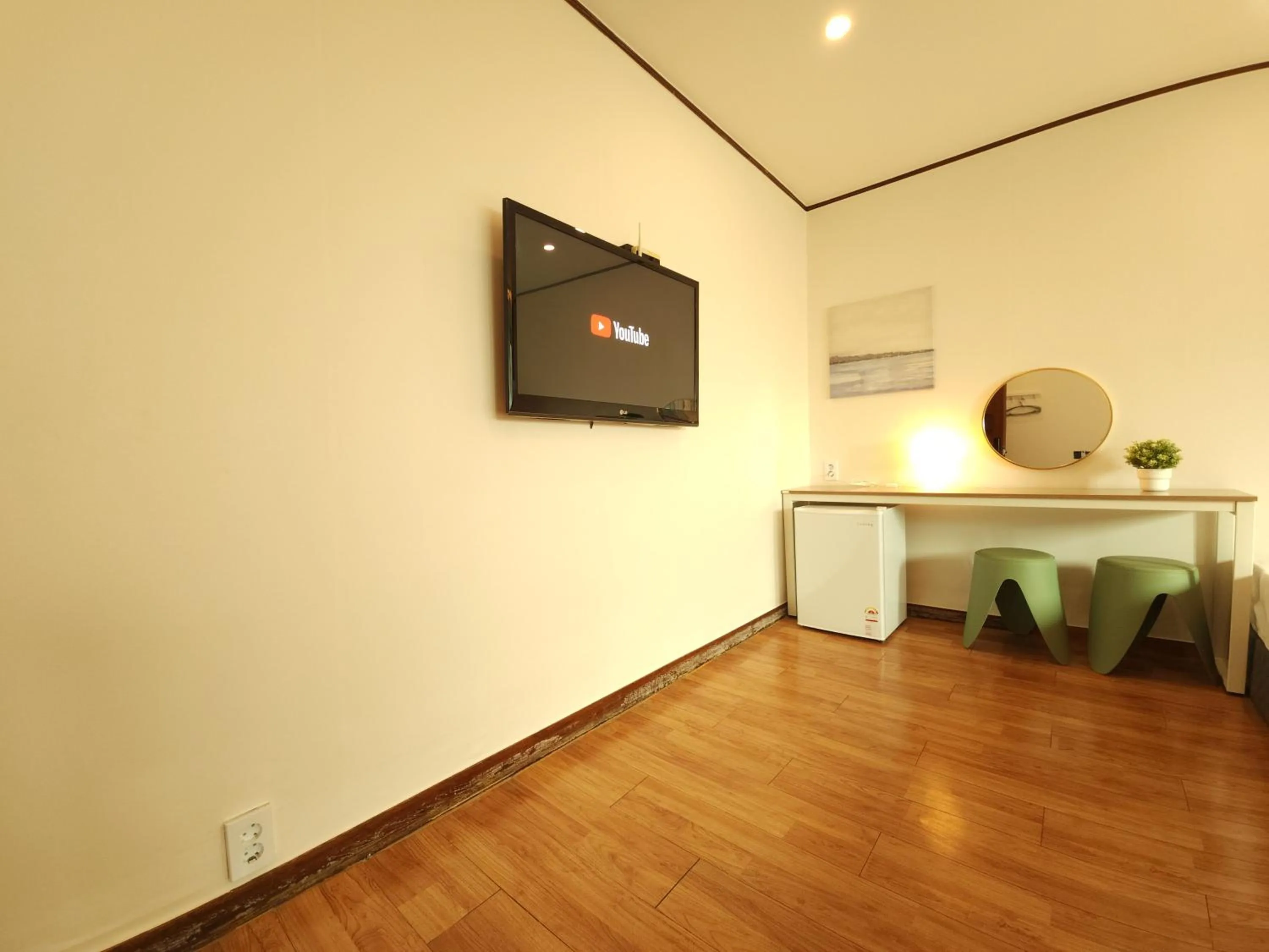 OYO Hostel Myeongdong 5