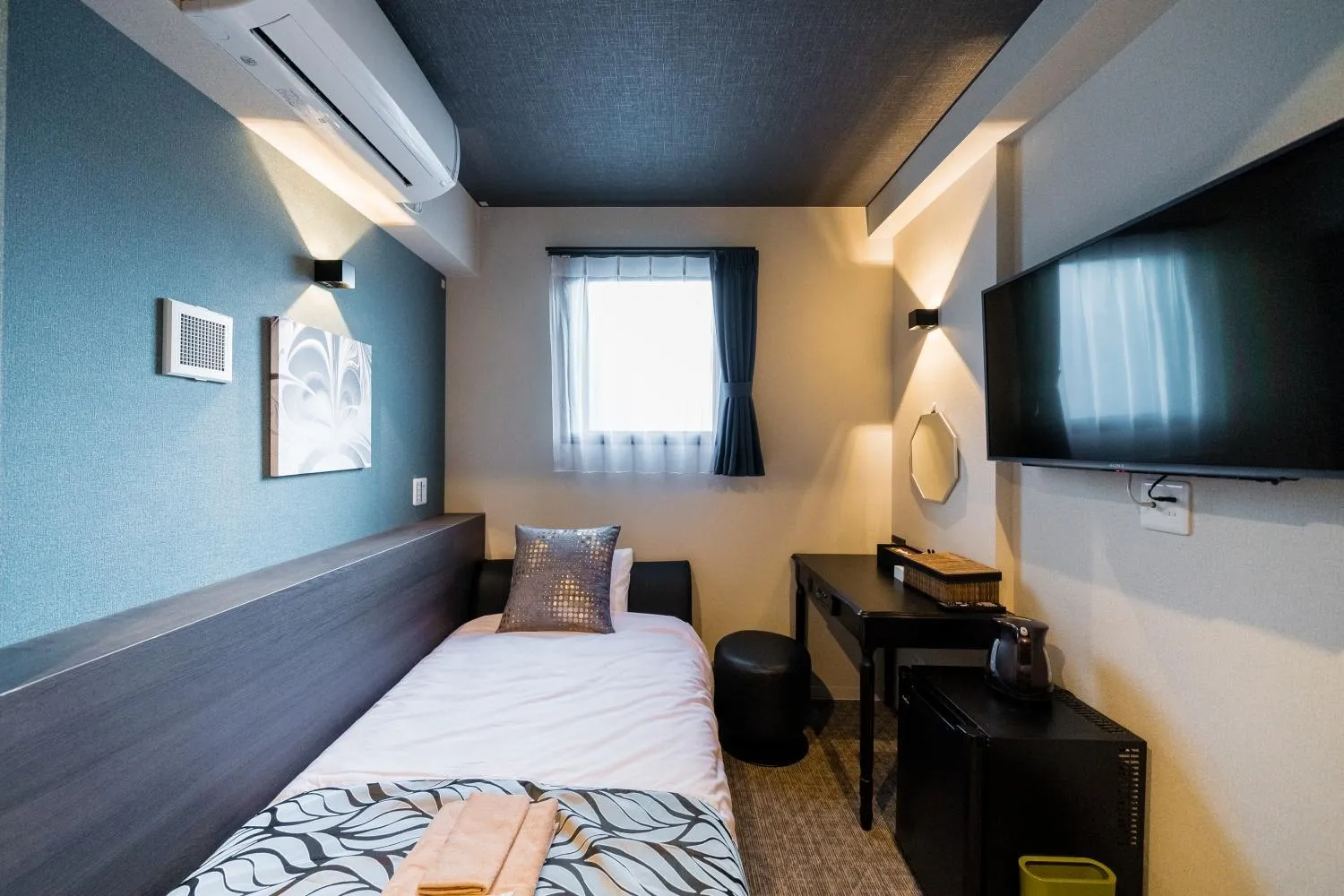 Photo of the whole room, Bed in UCHI Asakusabashi