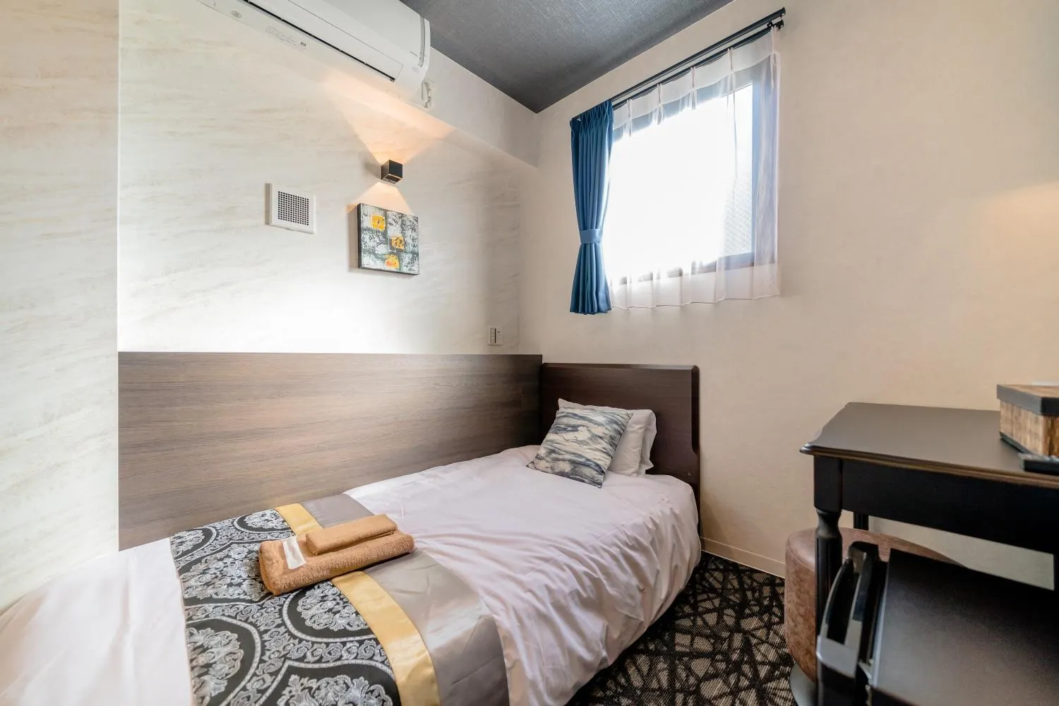 Photo of the whole room, Bed in UCHI Asakusabashi