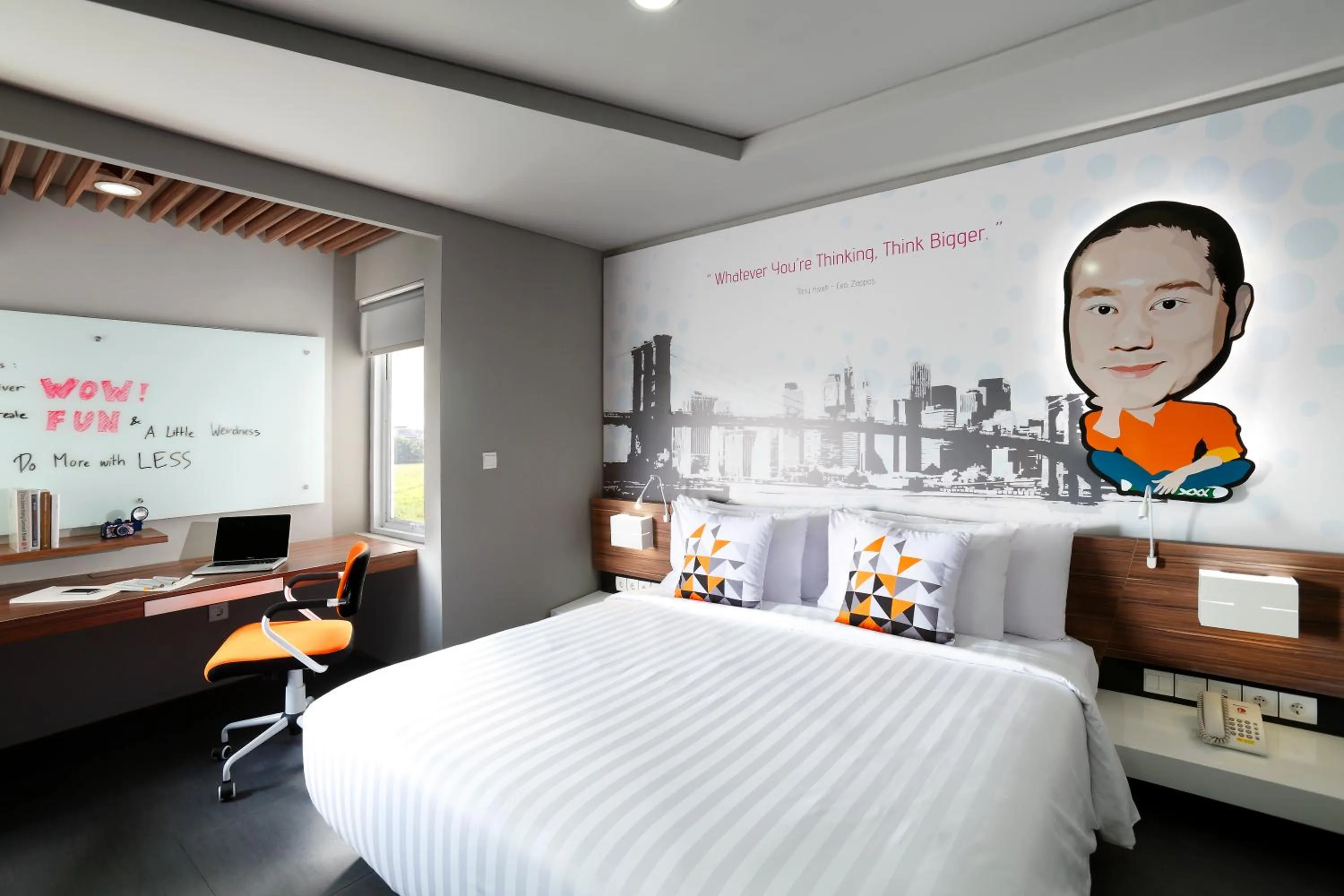 Bed in Berry Biz Hotel Sunset Road