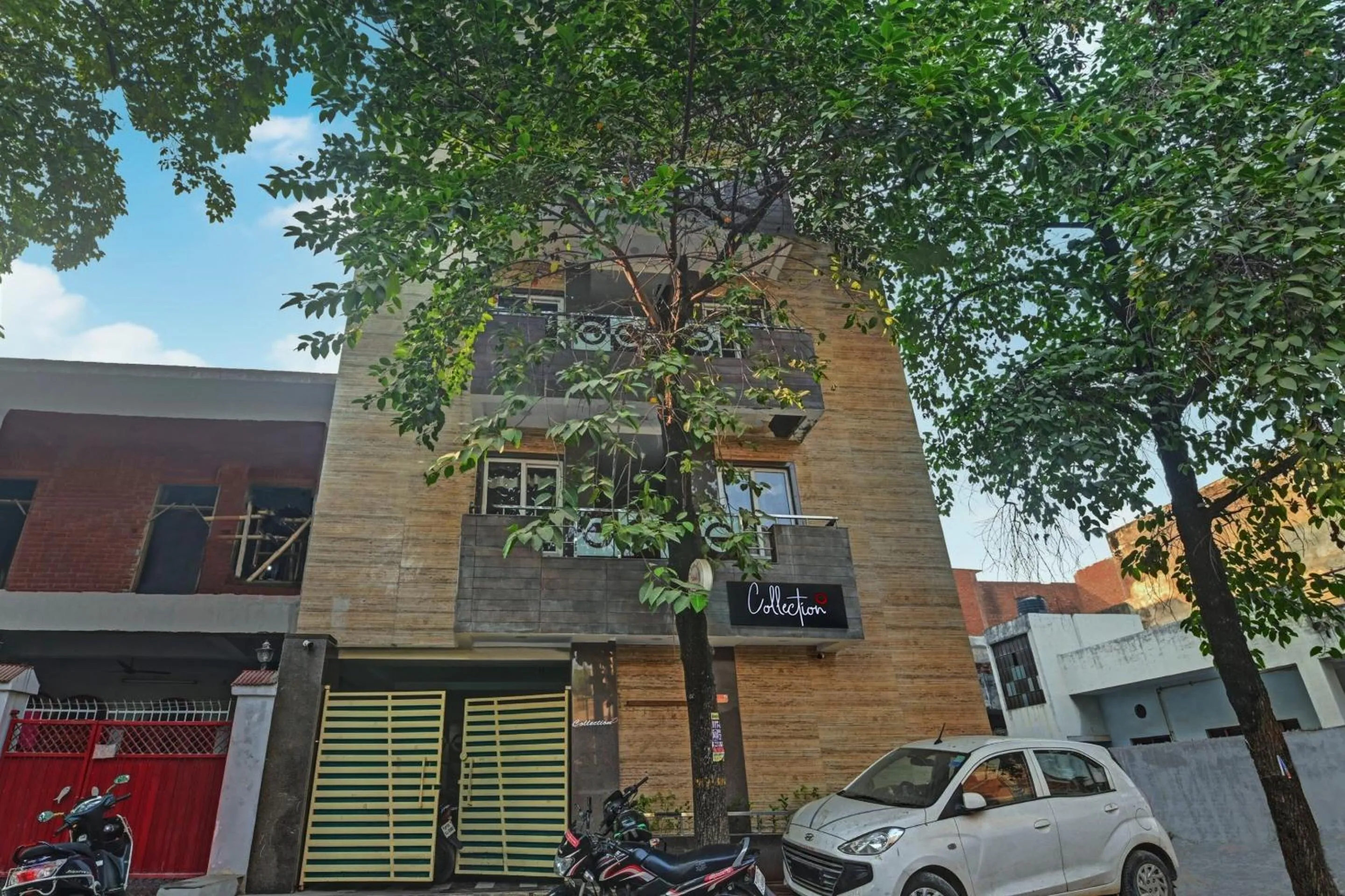 Facade/entrance in Collection O Mohan Paradise