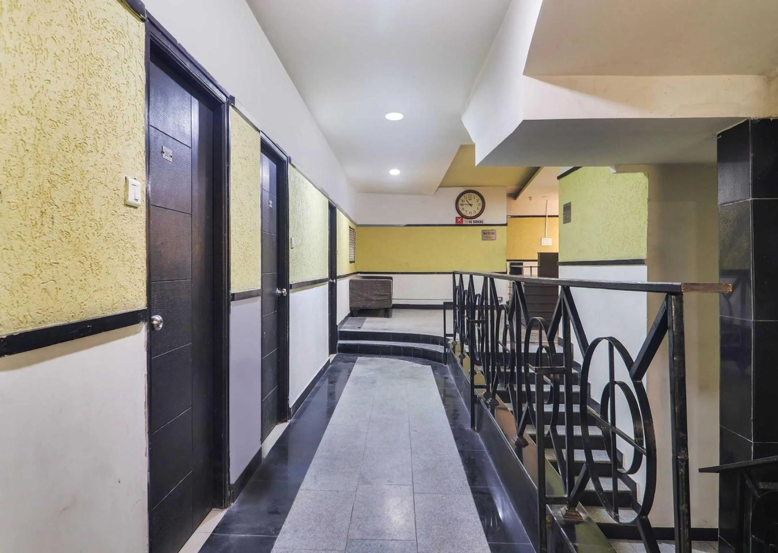 Lobby or reception in Hotel O Qualia Hotel Dilsukhnagar Near Dilsukhnagar Metro Station