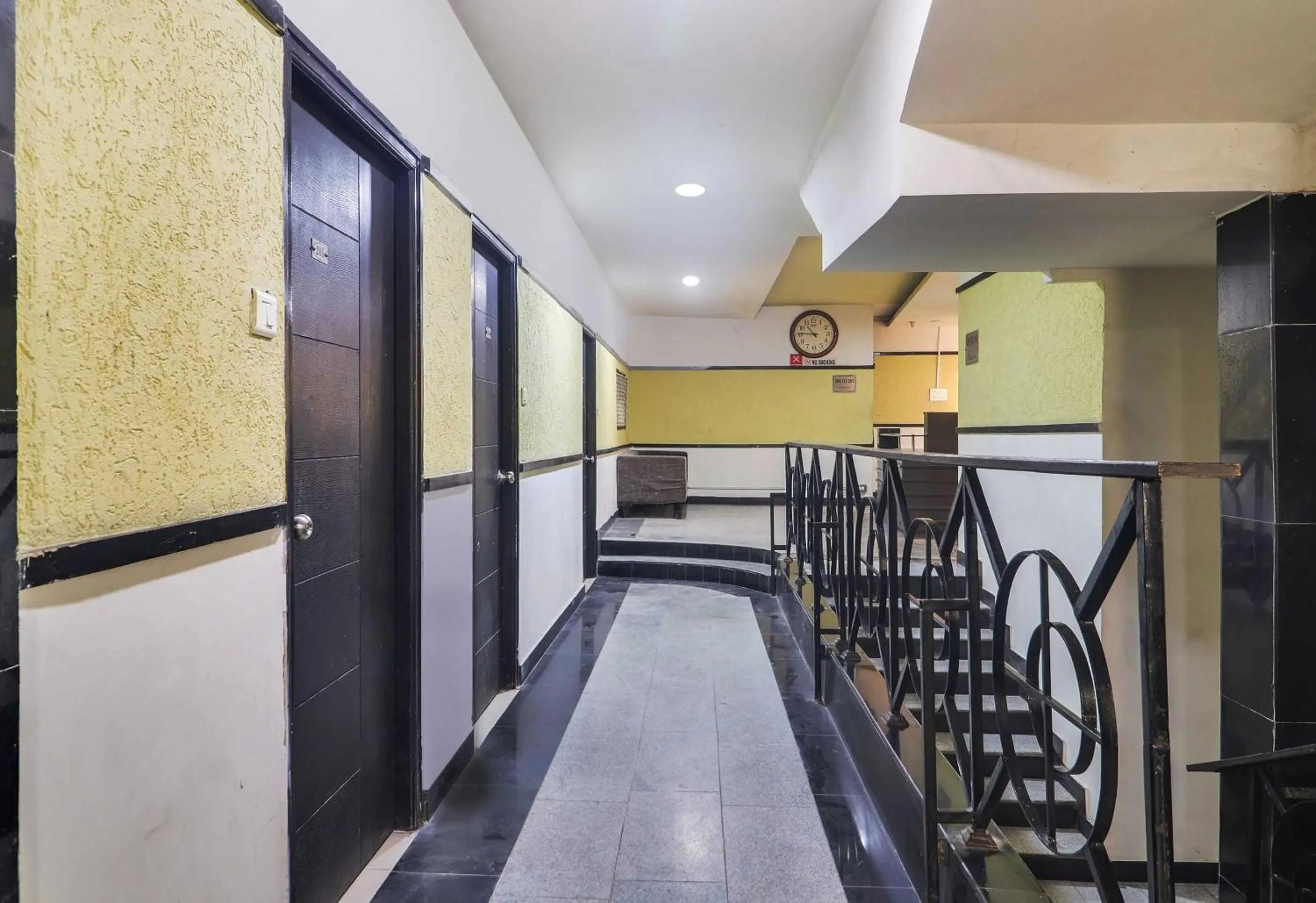 Lobby or reception in Hotel O Qualia Hotel Dilsukhnagar Near Dilsukhnagar Metro Station