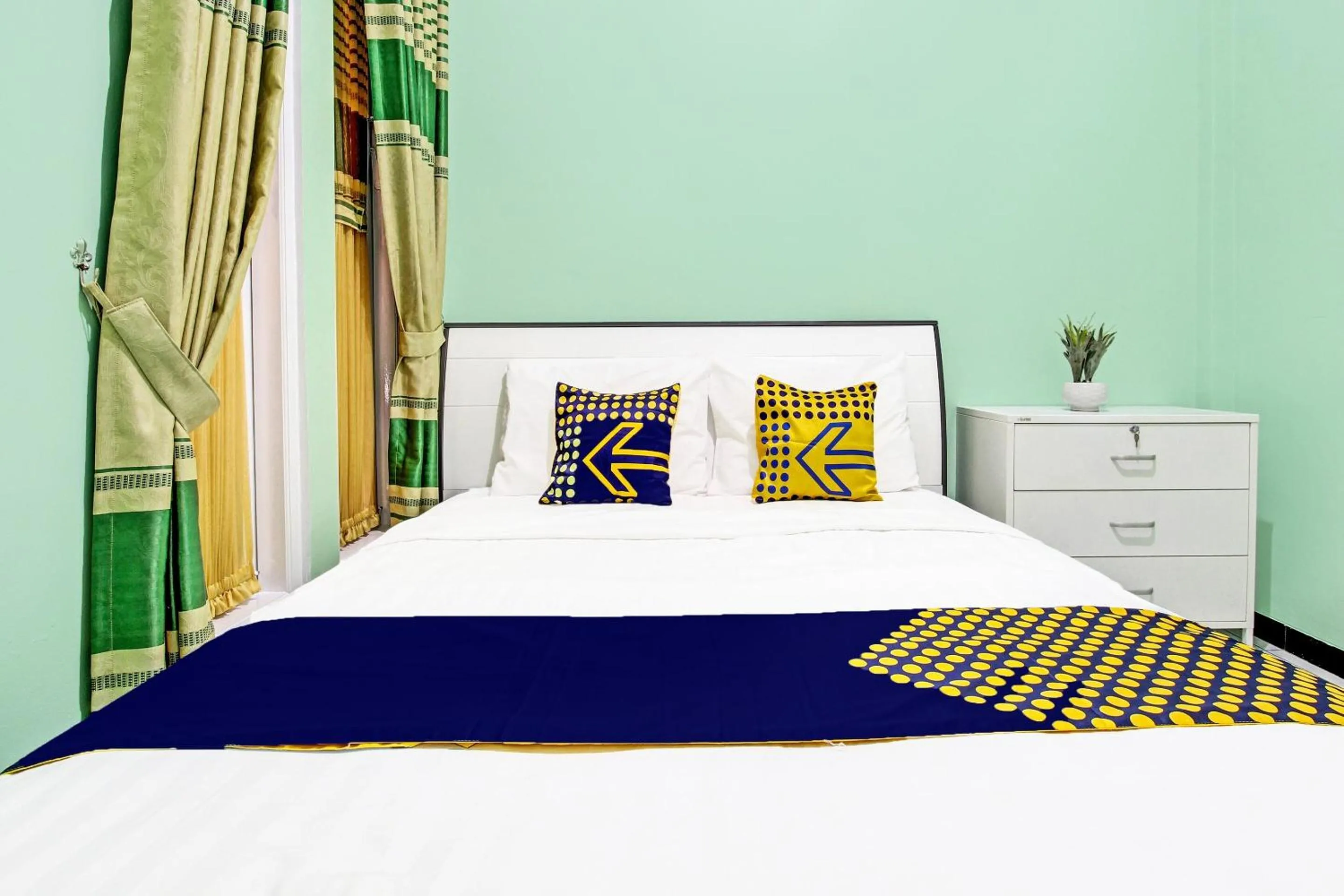 Bedroom, Bed in Hotel O Homestay Grand Mahkota Permai Syariah