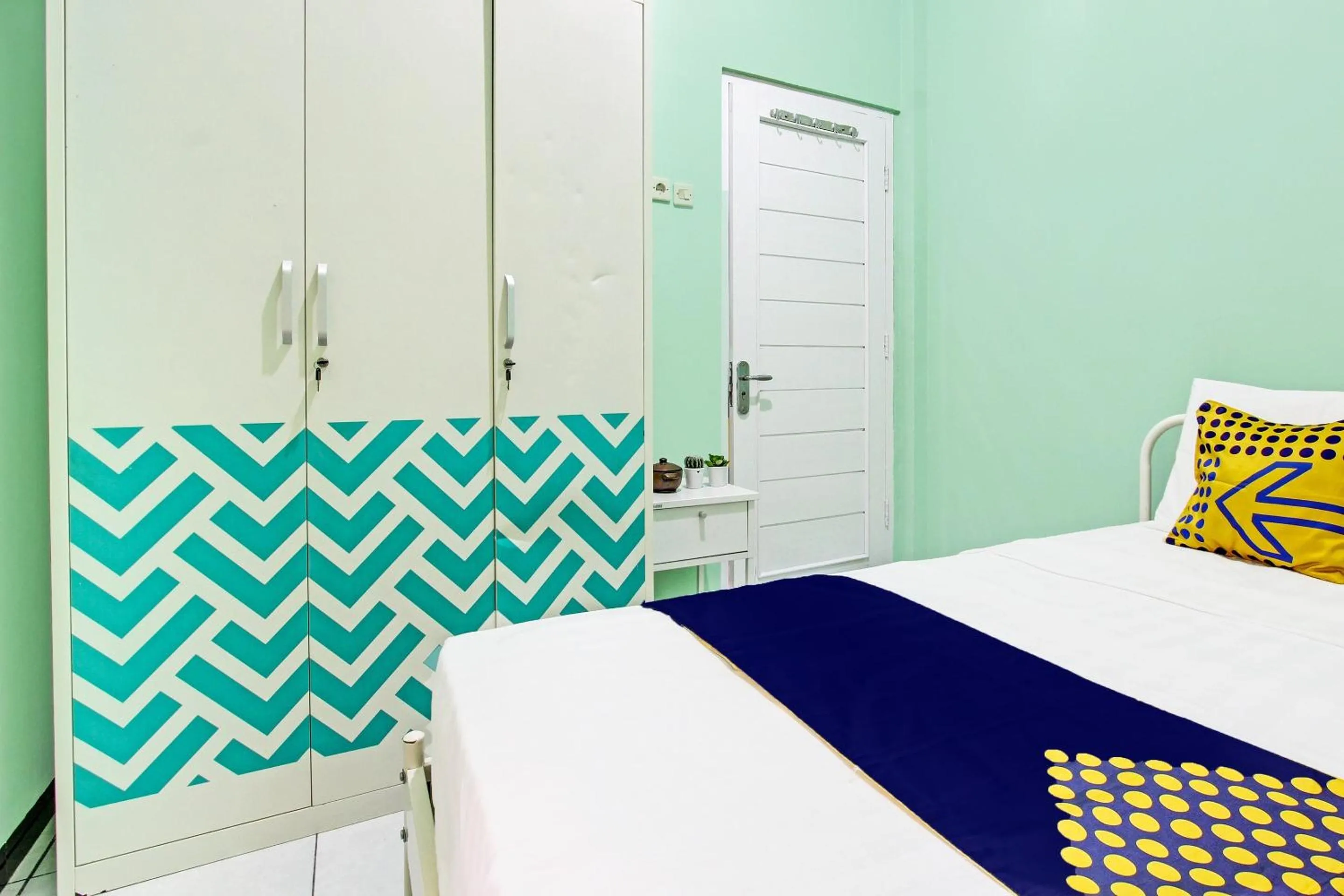 Bedroom, Bed in Hotel O Homestay Grand Mahkota Permai Syariah