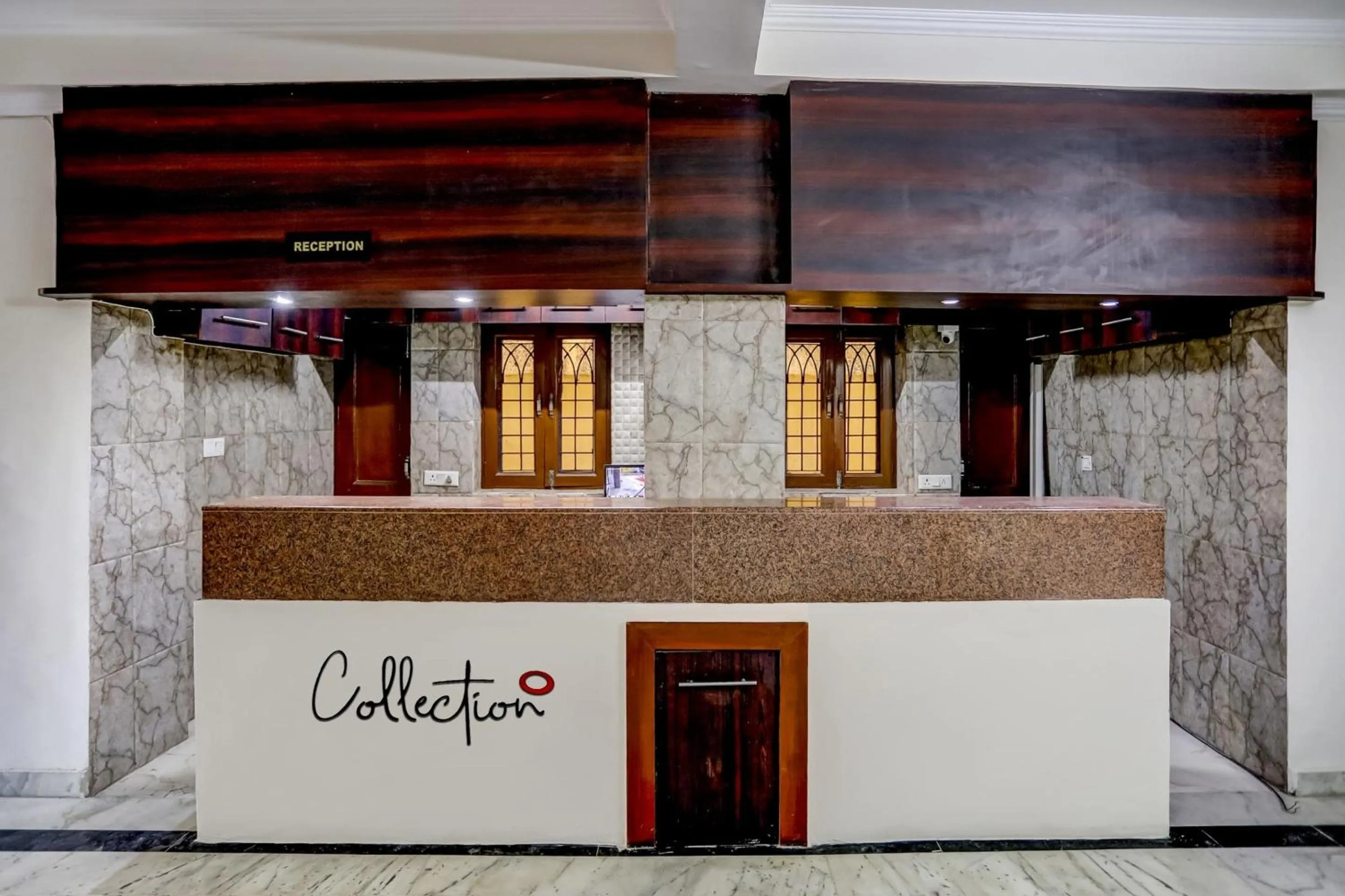 Lobby or reception in Hotel O Uk House Residency