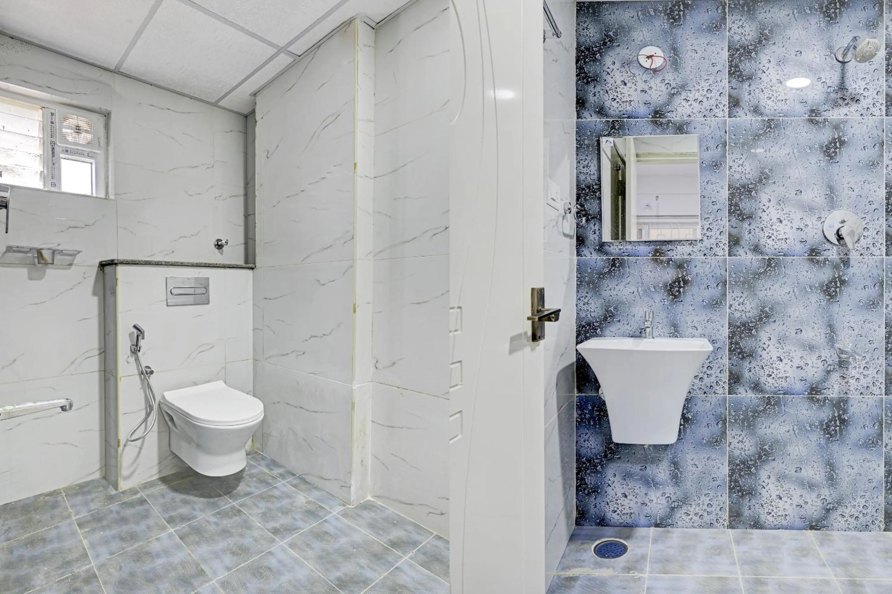 Bathroom in Super Capital O Prince Venue