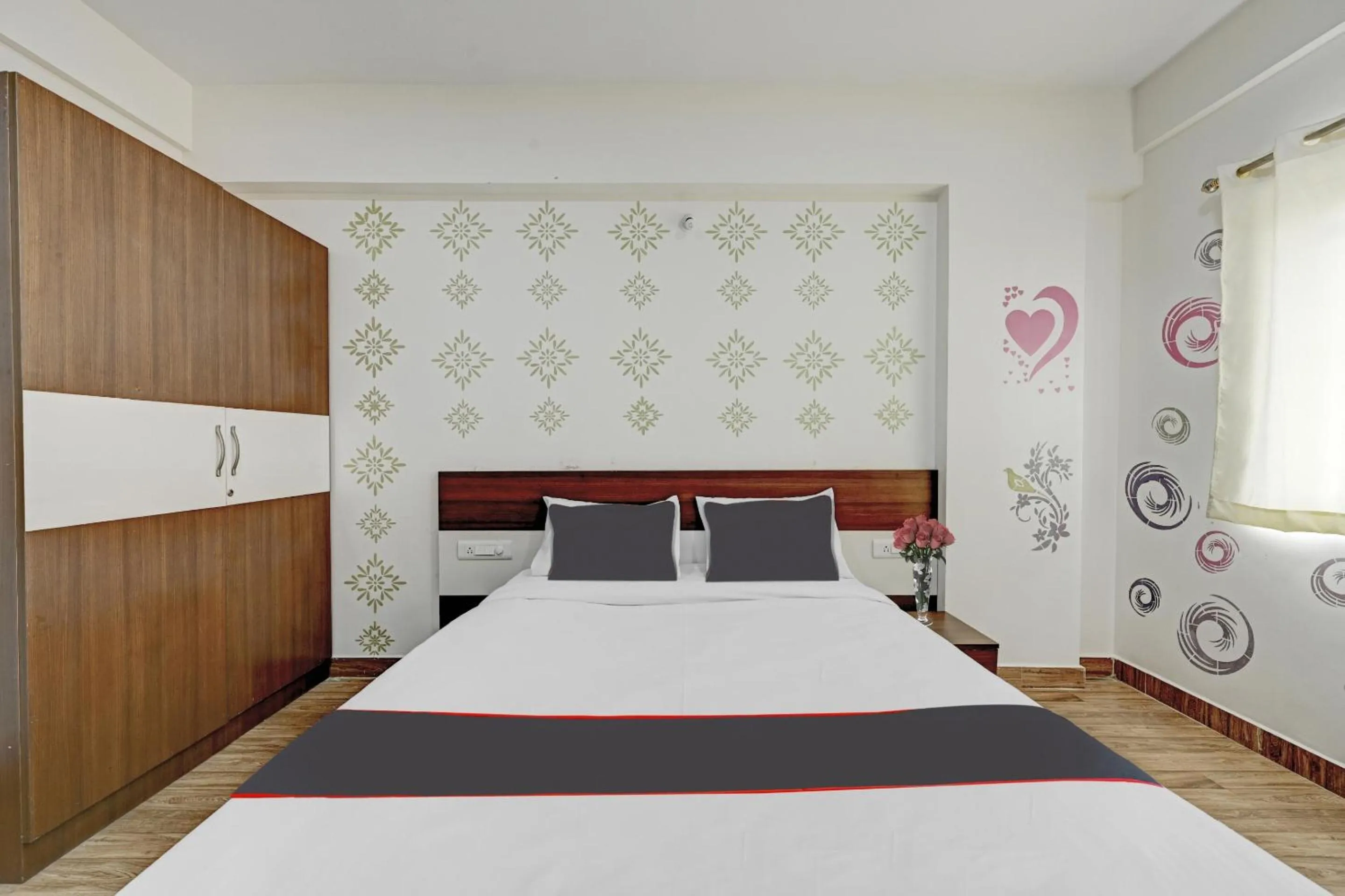 Bedroom, Bed in Super Capital O Prince Venue