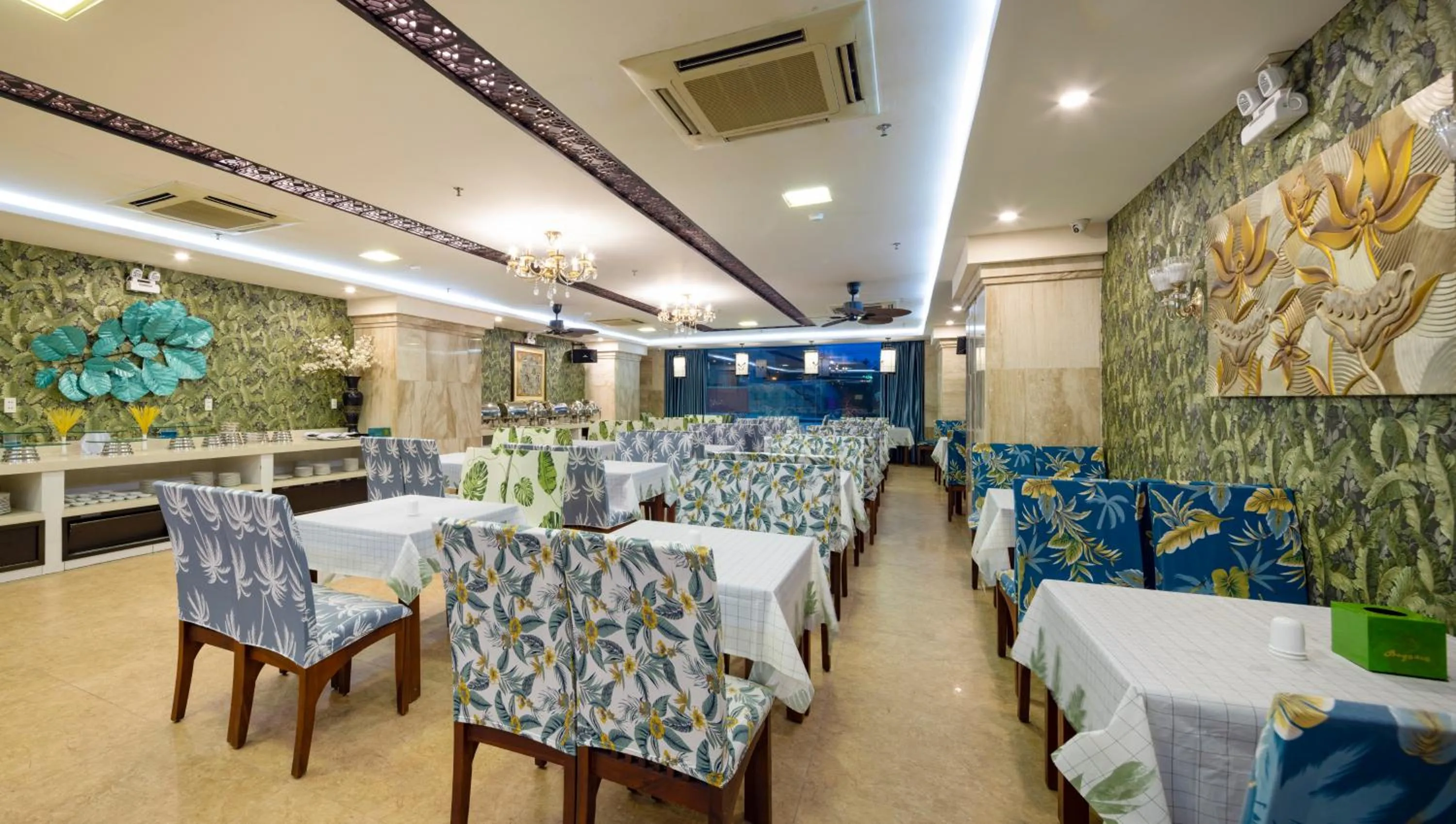 Restaurant/places to eat in DB Hotel Nha Trang