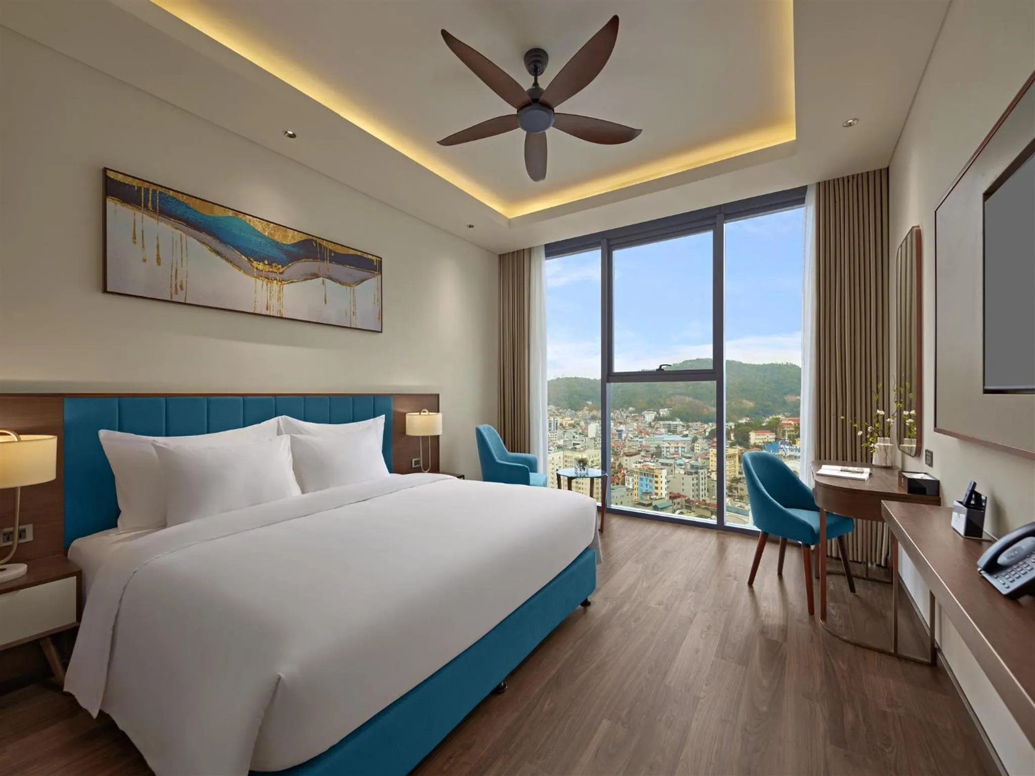 Photo of the whole room, Bed in The Watson Premium HaLong Hotel