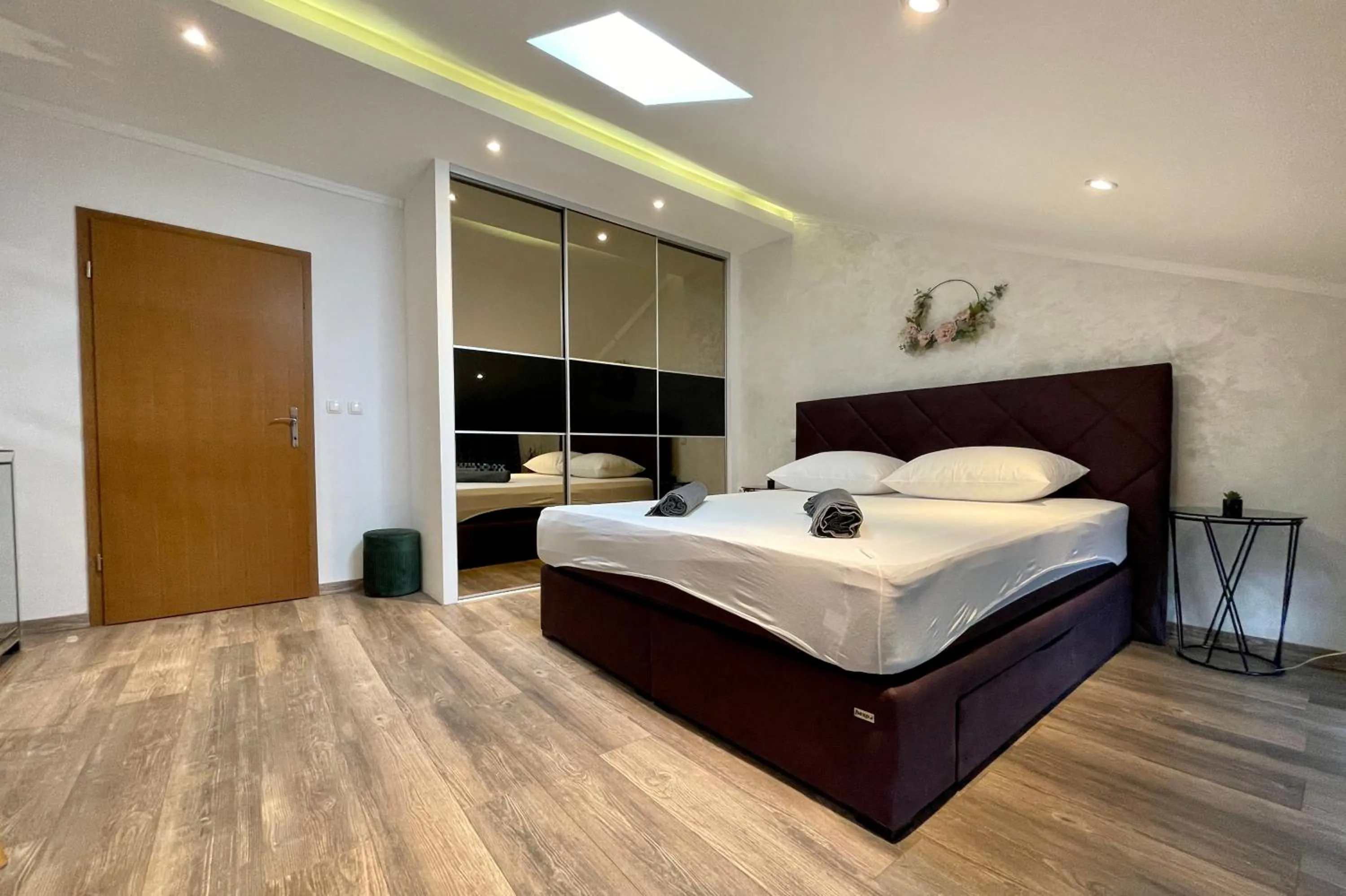 Bedroom, Bed in Nola H