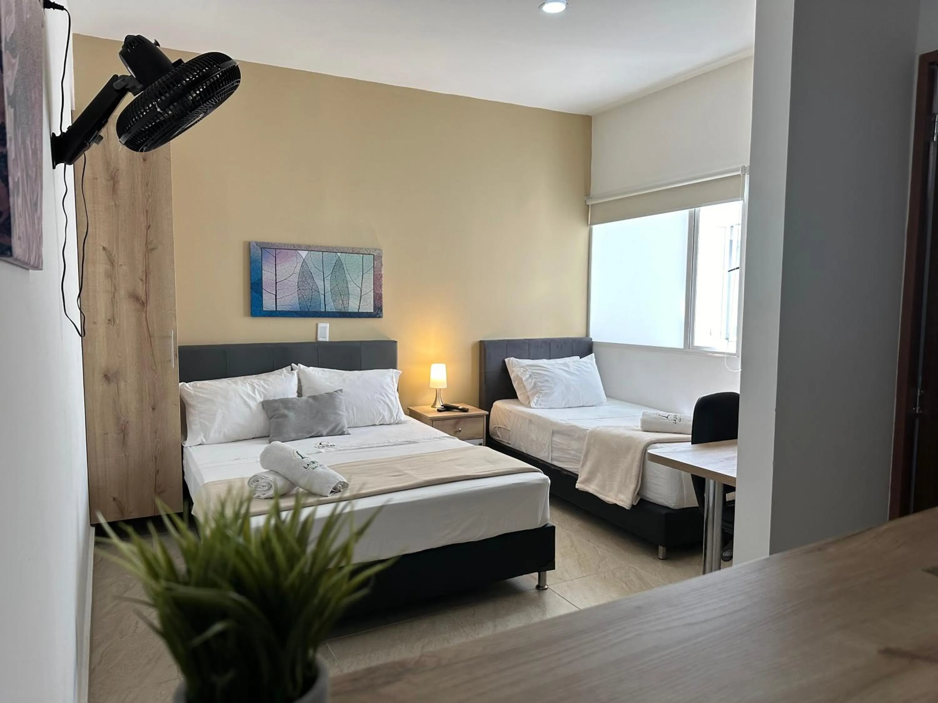 Bathroom, Bed in Laureles Guest House LGH Hotel