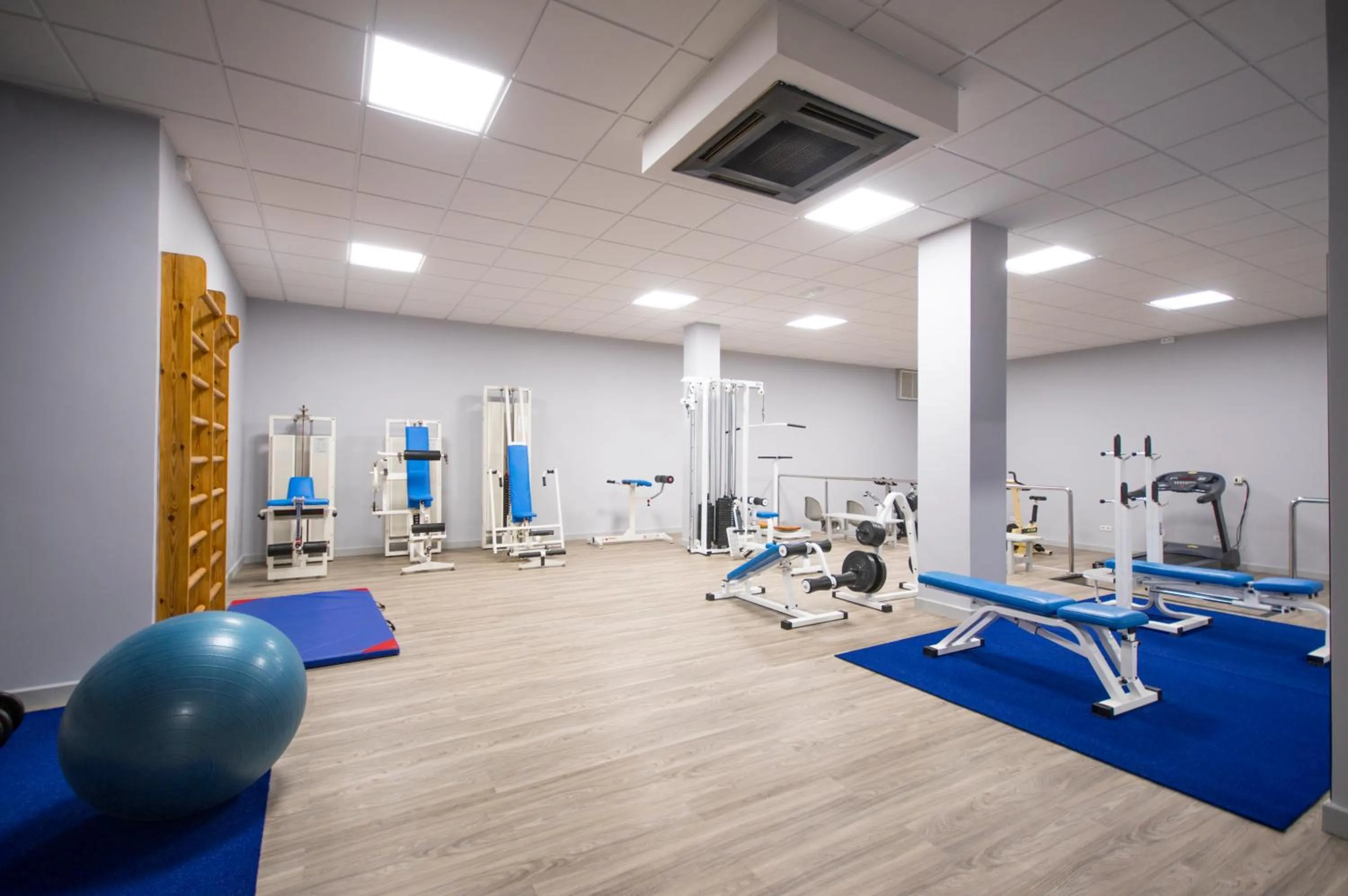 Fitness centre/facilities in Hotel Auditorio Santiago & Spa