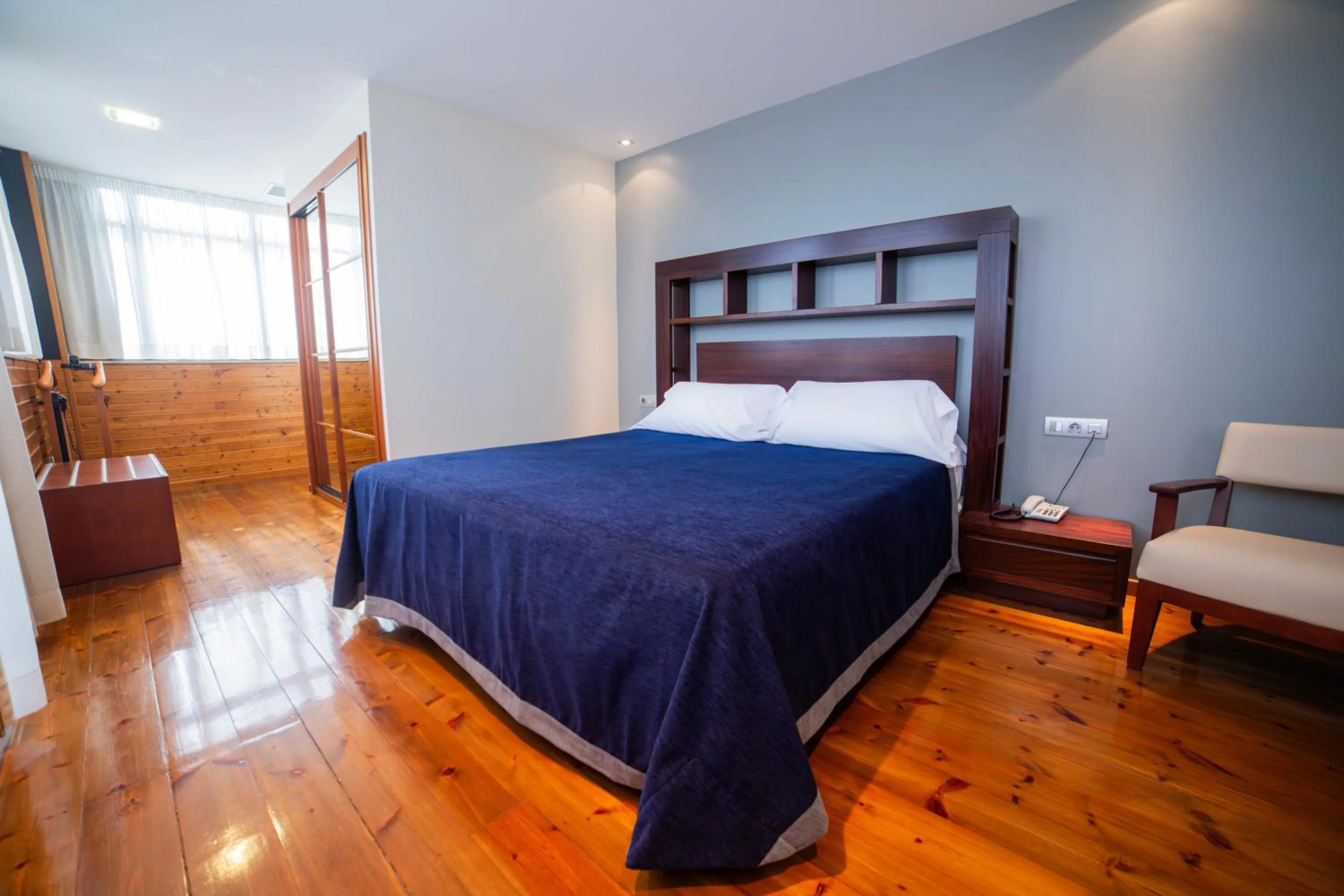 Photo of the whole room, Bed in Hotel Auditorio Santiago & Spa