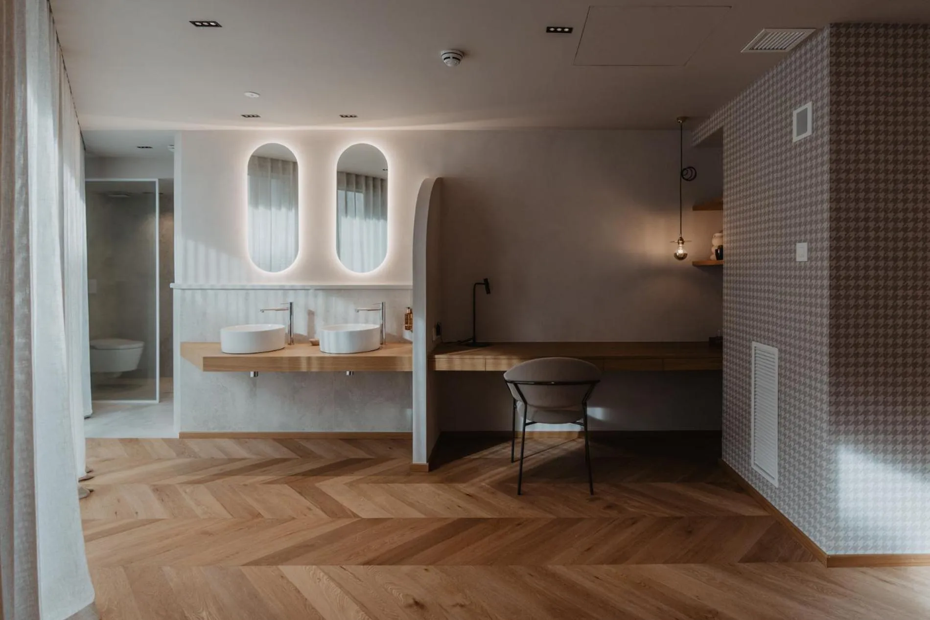 Toilet in Hotel Petit Luxe