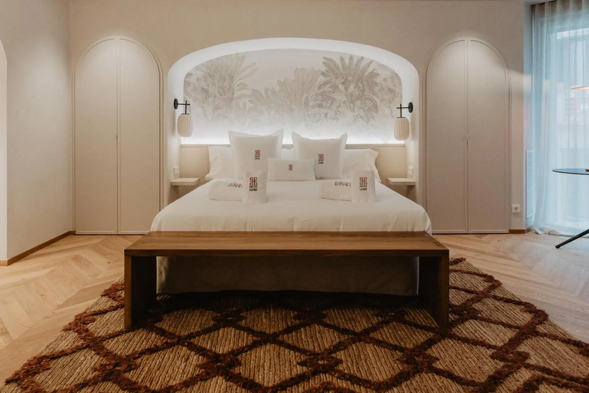 Photo of the whole room, Bed in Hotel Petit Luxe