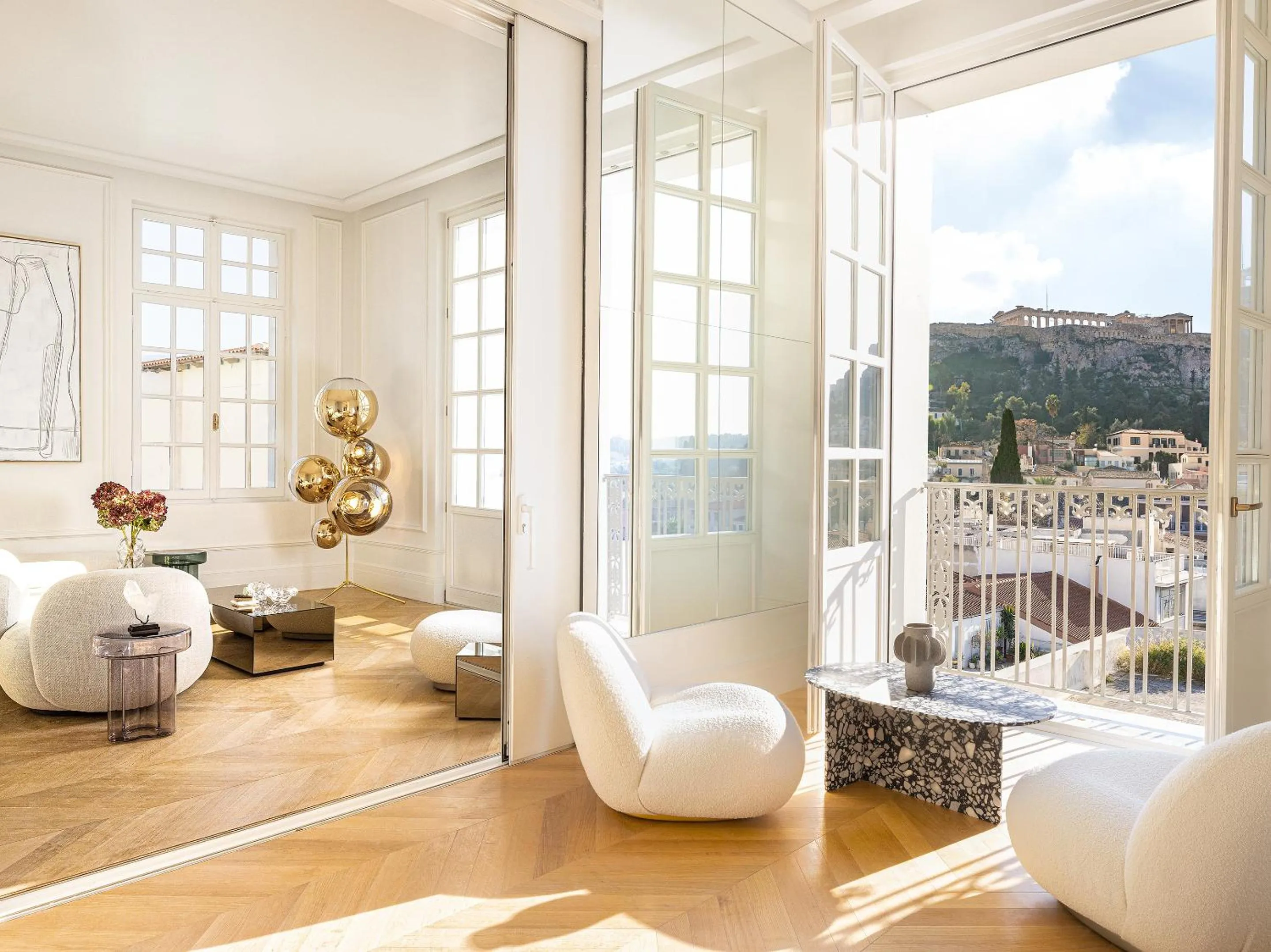 Living room in The Dolli at Acropolis, A Hotel to Live
