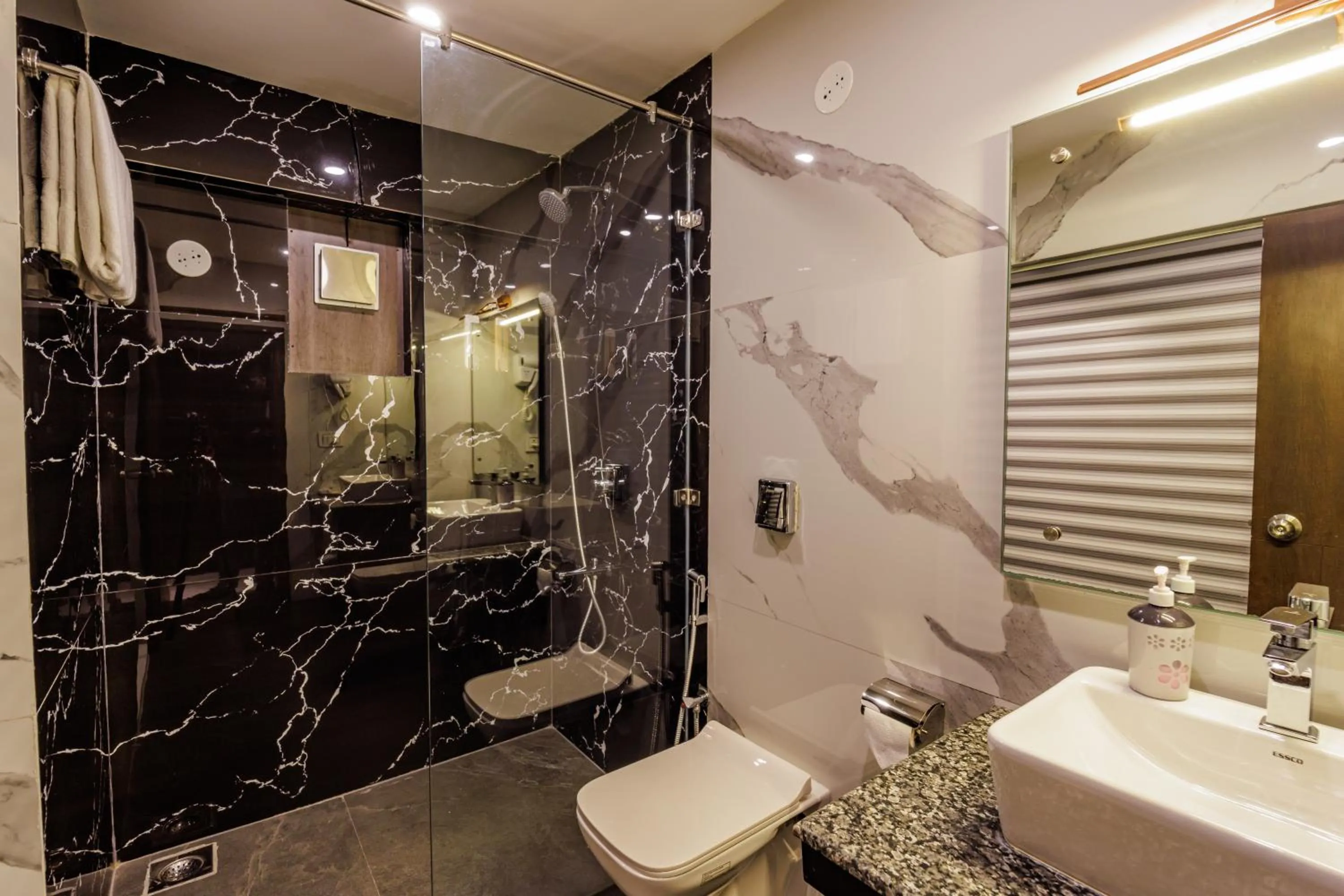 Toilet in Casa De Katson