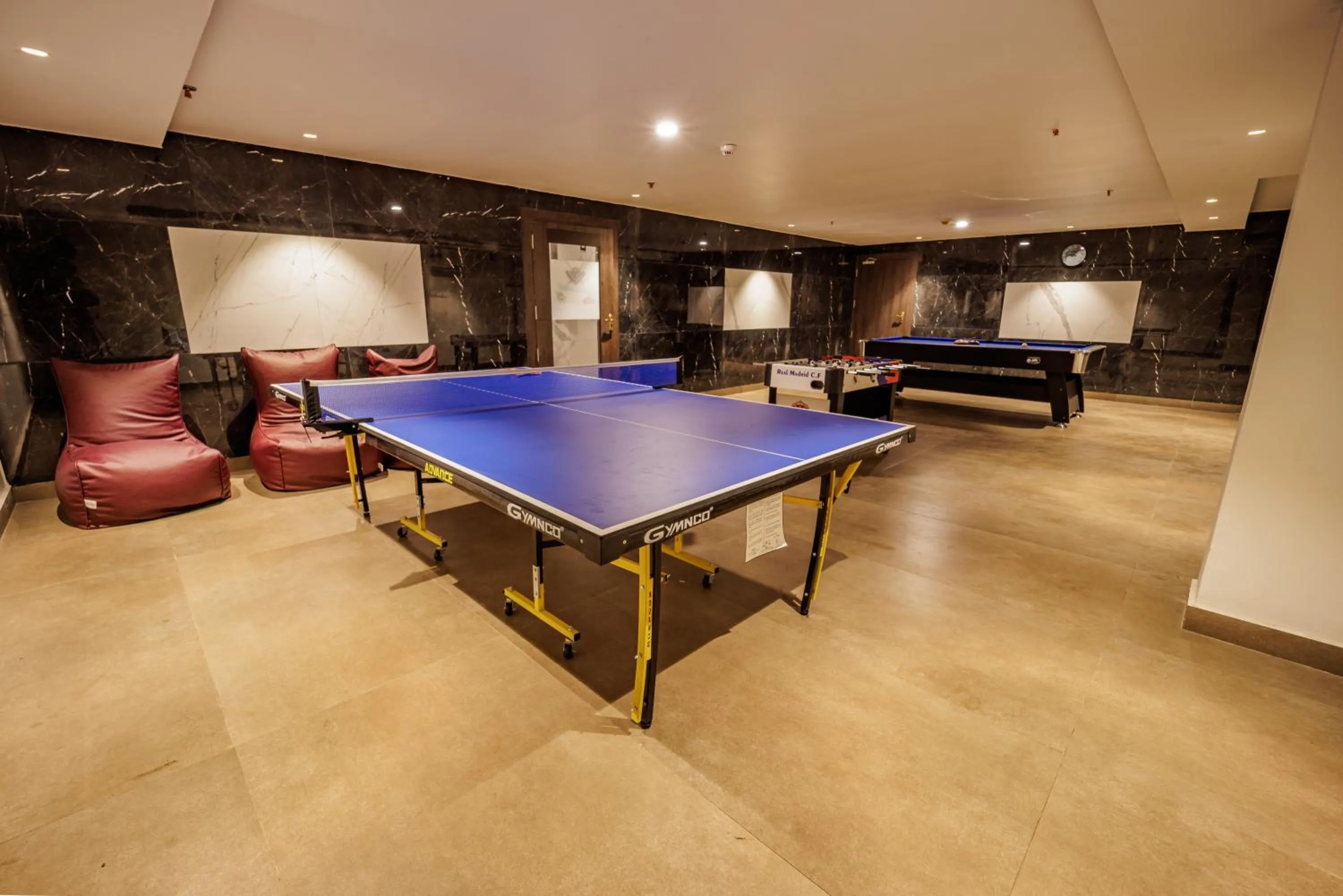 Entertainment in Casa De Katson