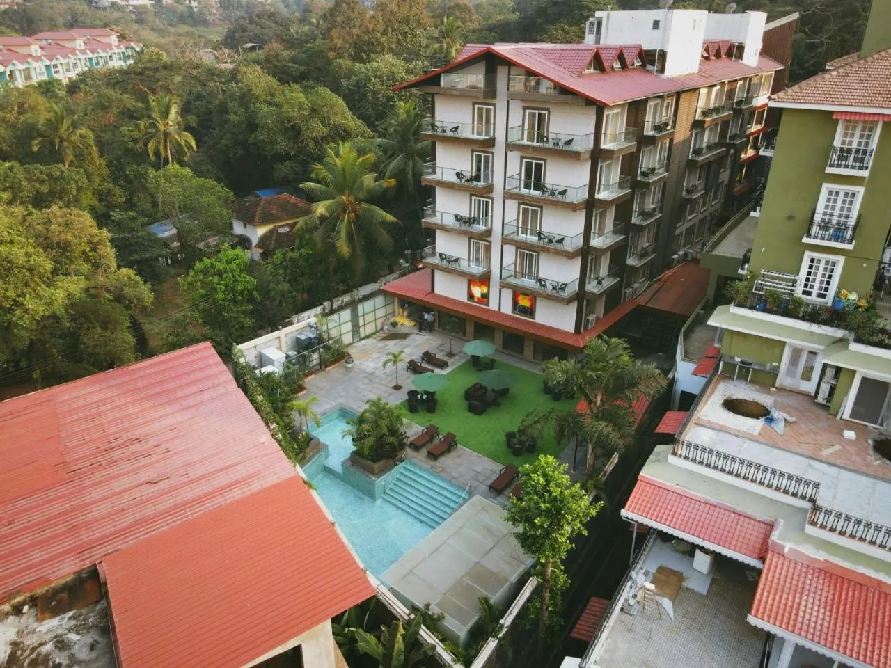 Property building in Casa De Katson