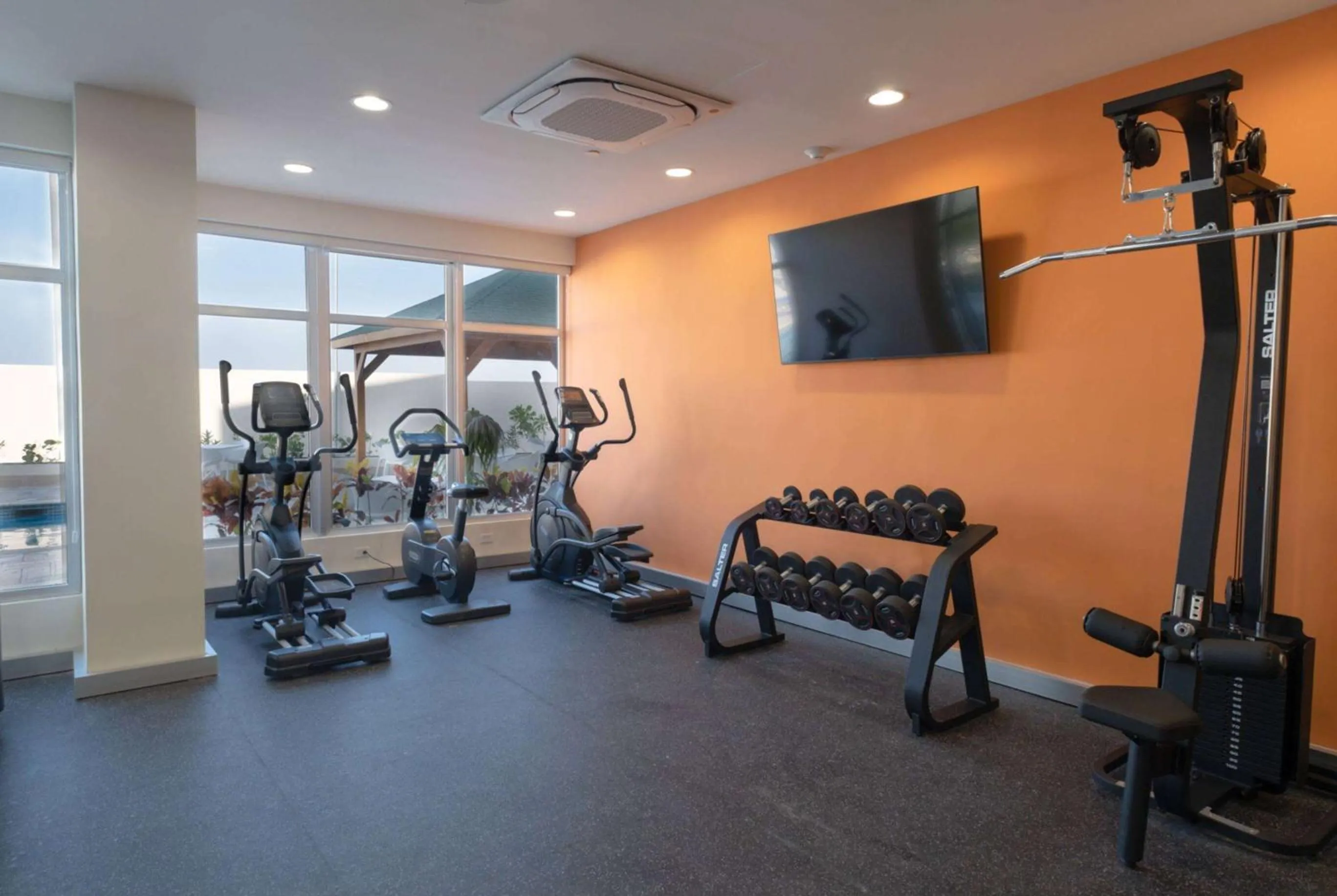 TV and multimedia in Super 8 by Wyndham Manzanillo