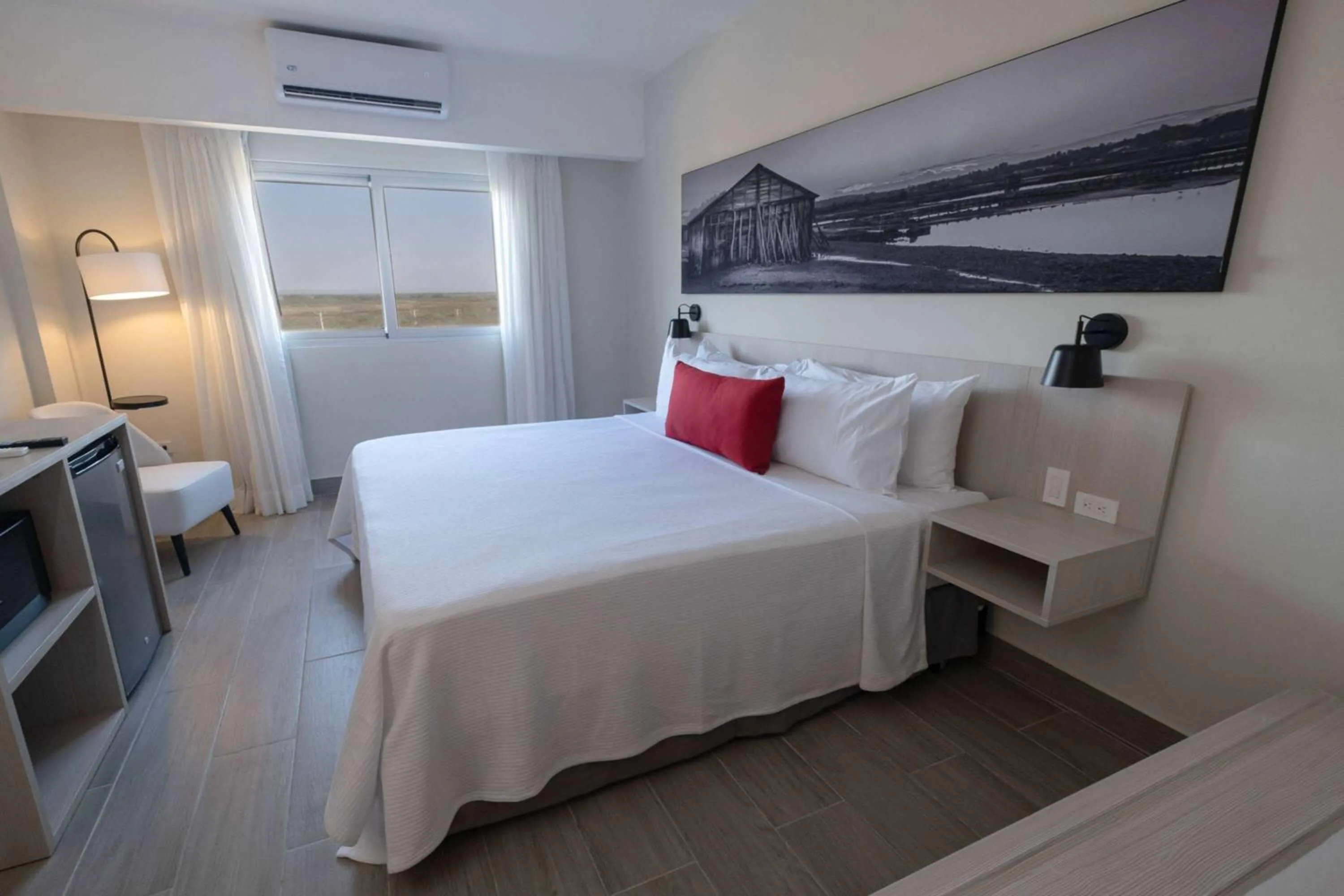 Photo of the whole room, Bed in Super 8 by Wyndham Manzanillo