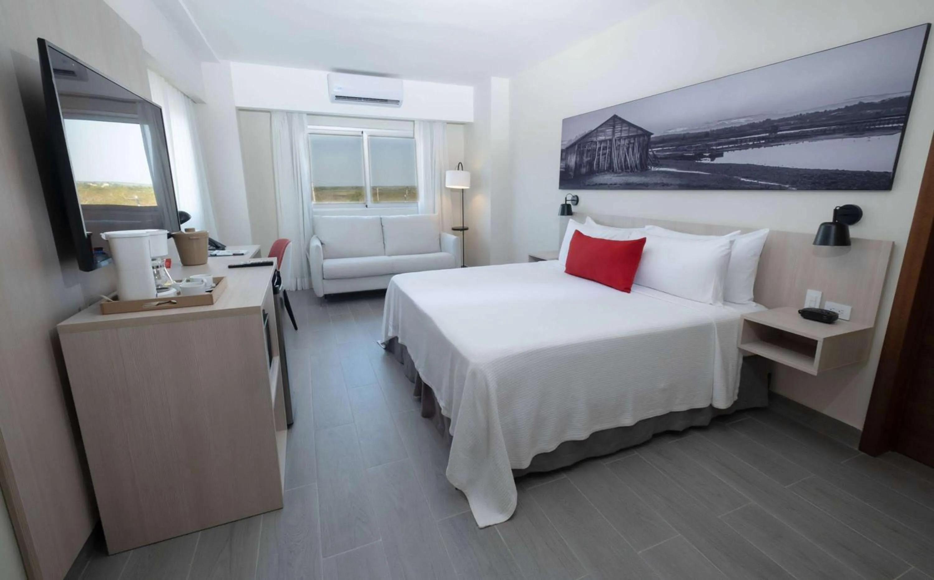 Photo of the whole room, Bed in Super 8 by Wyndham Manzanillo