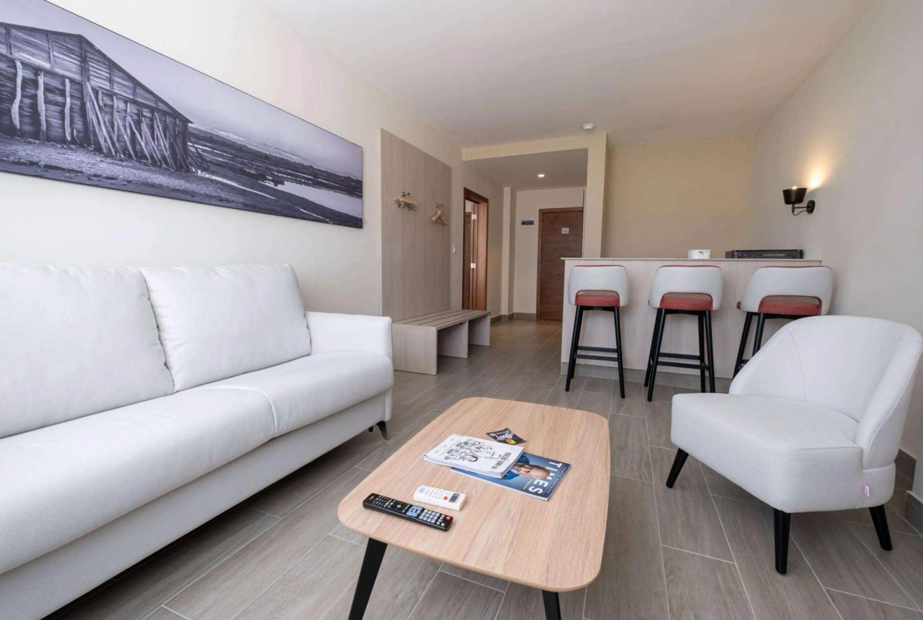 Living room in Super 8 by Wyndham Manzanillo