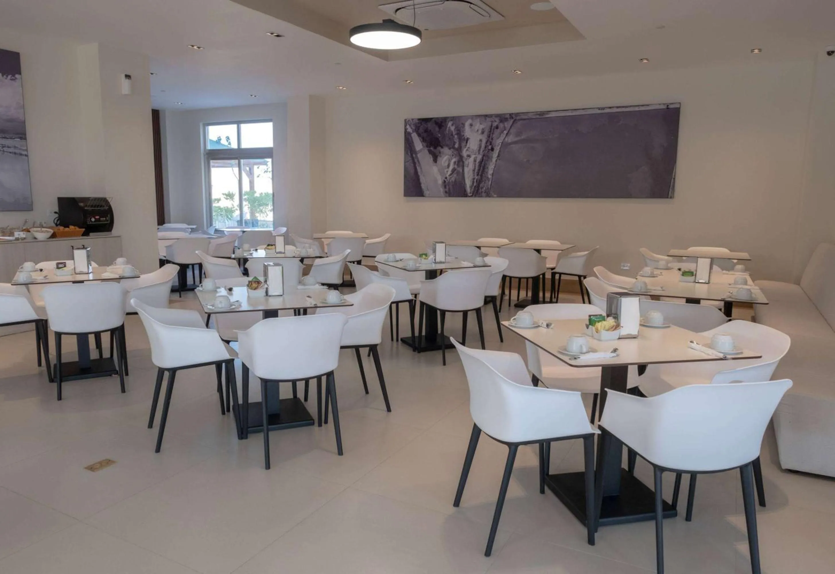 Restaurant/places to eat in Super 8 by Wyndham Manzanillo