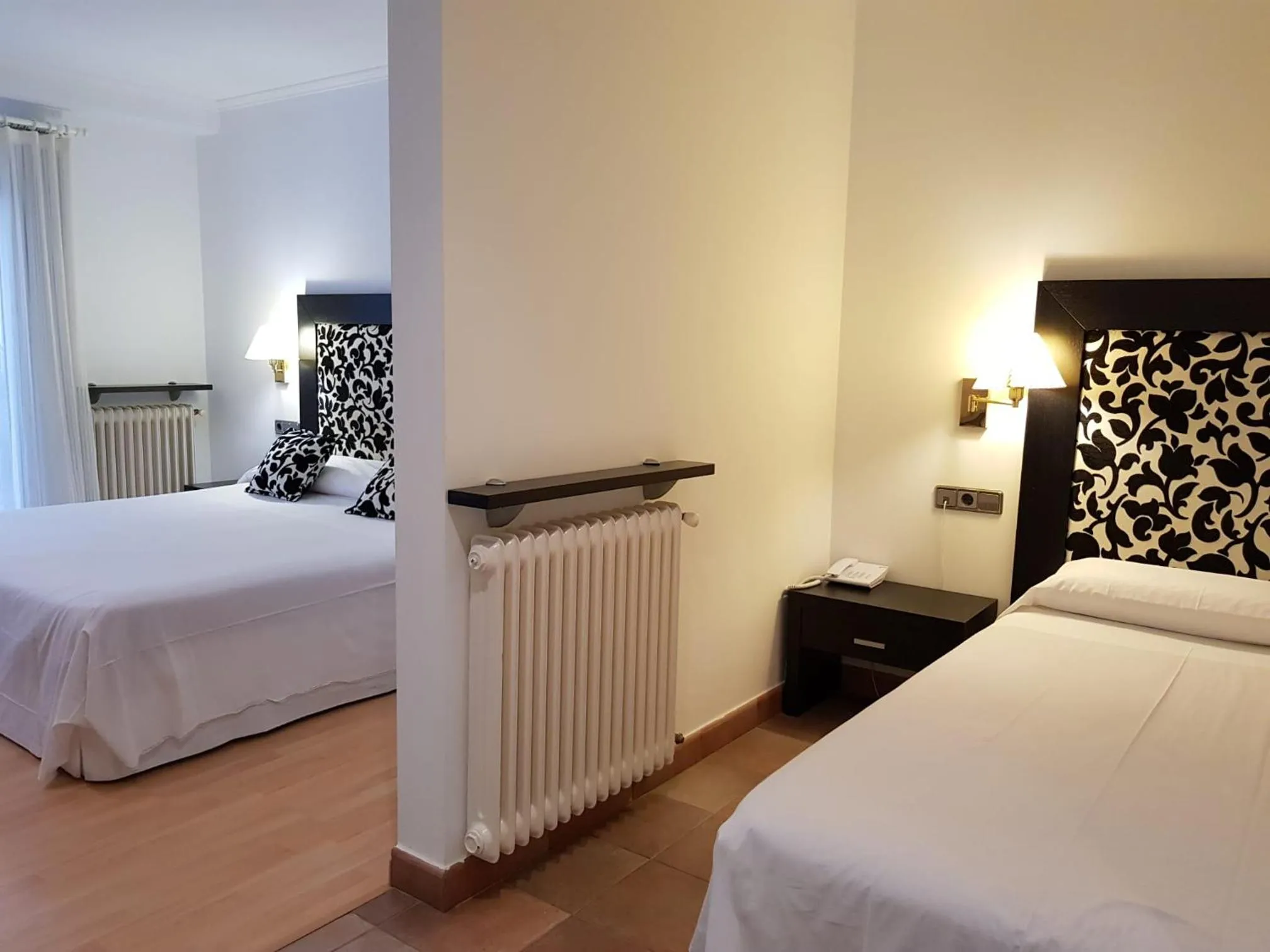 Bedroom, Bed in Hotel Santa Anna